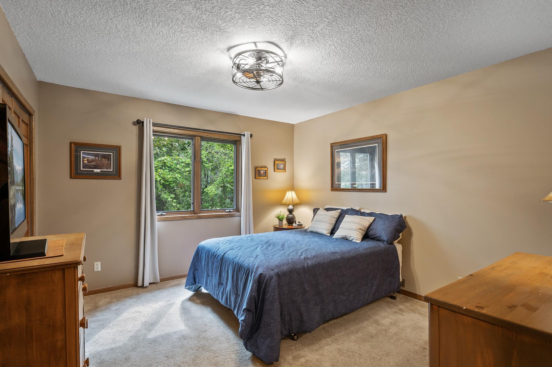 21715 Quincy Street NE