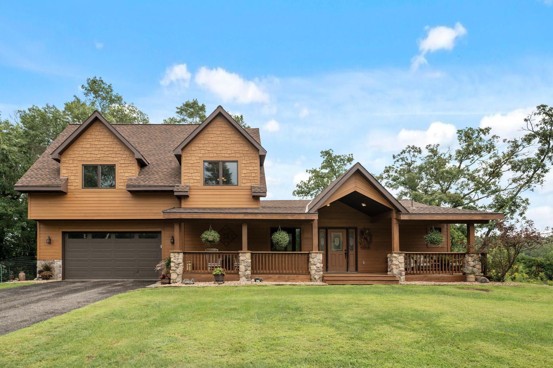 21715 Quincy Street NE