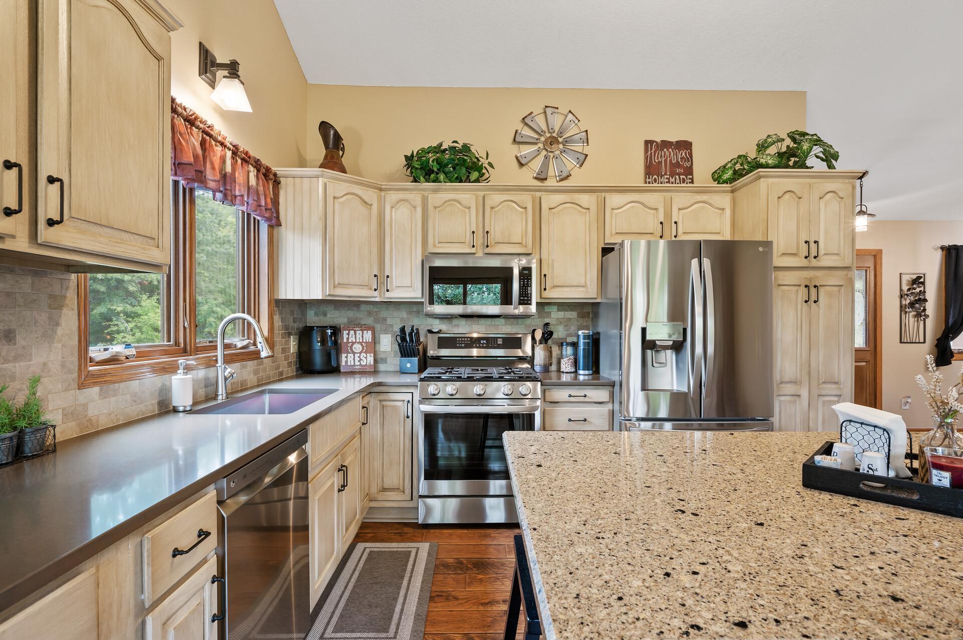 21715 Quincy Street NE