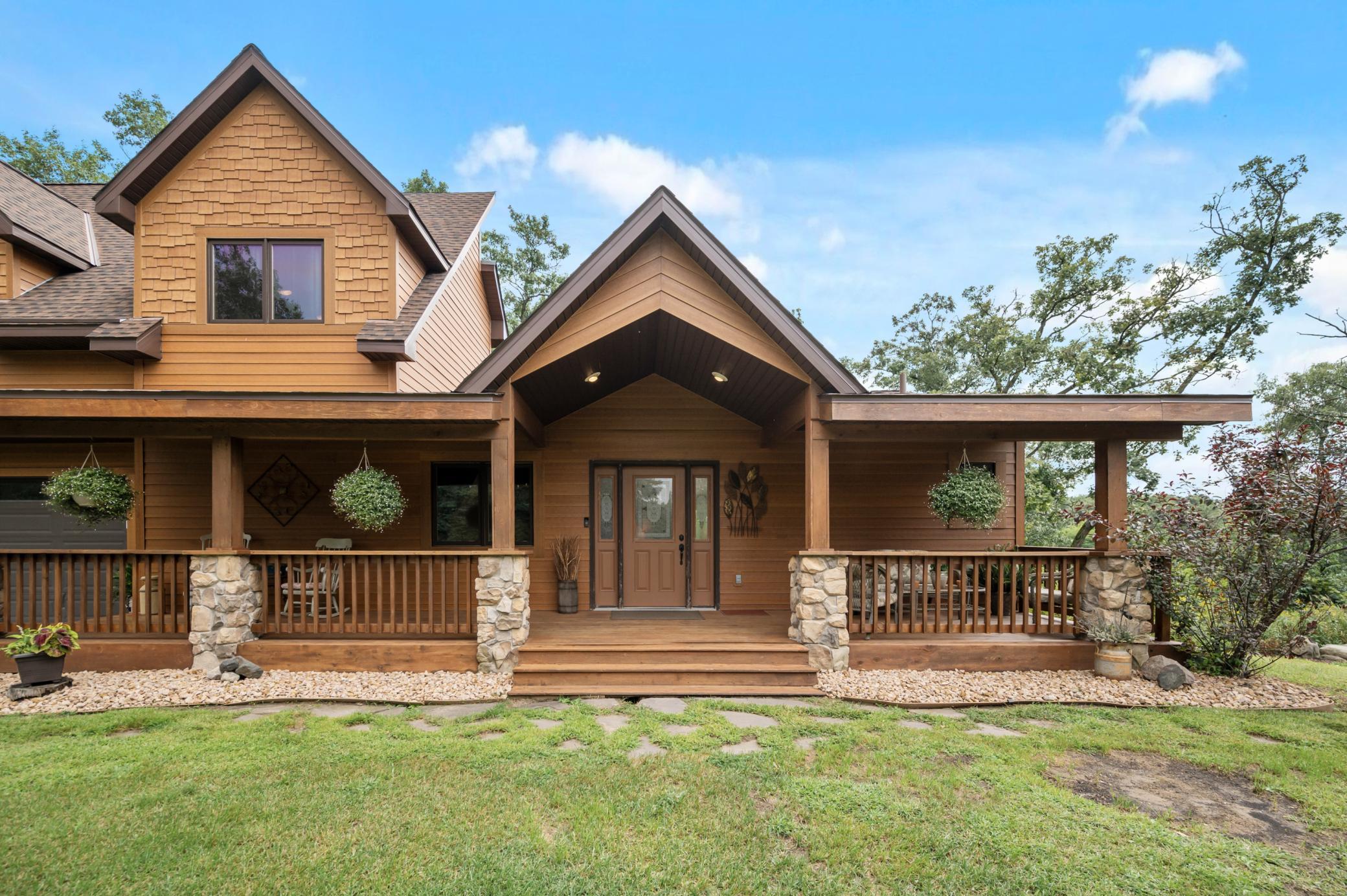 21715 Quincy Street NE