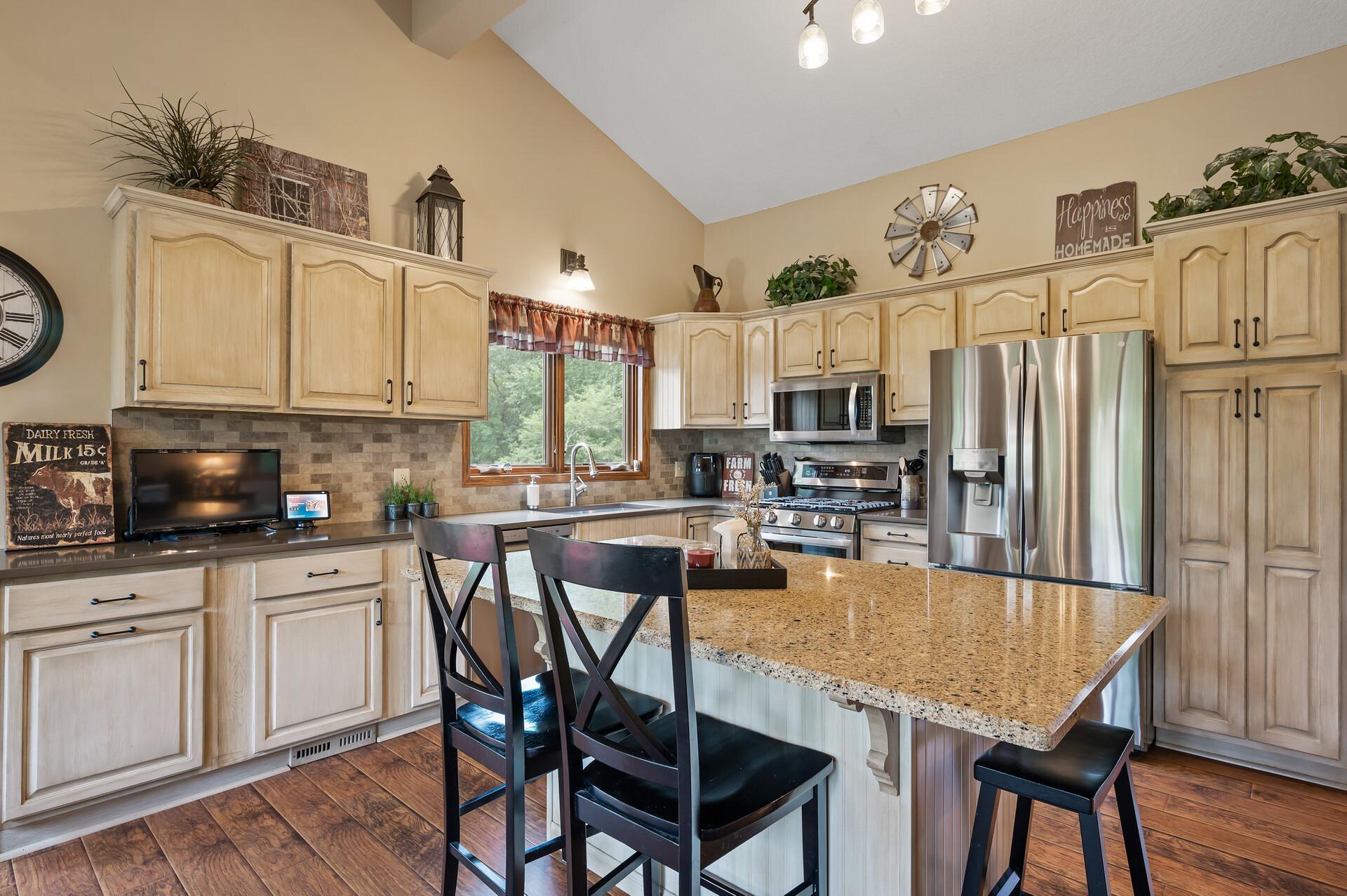 21715 Quincy Street NE