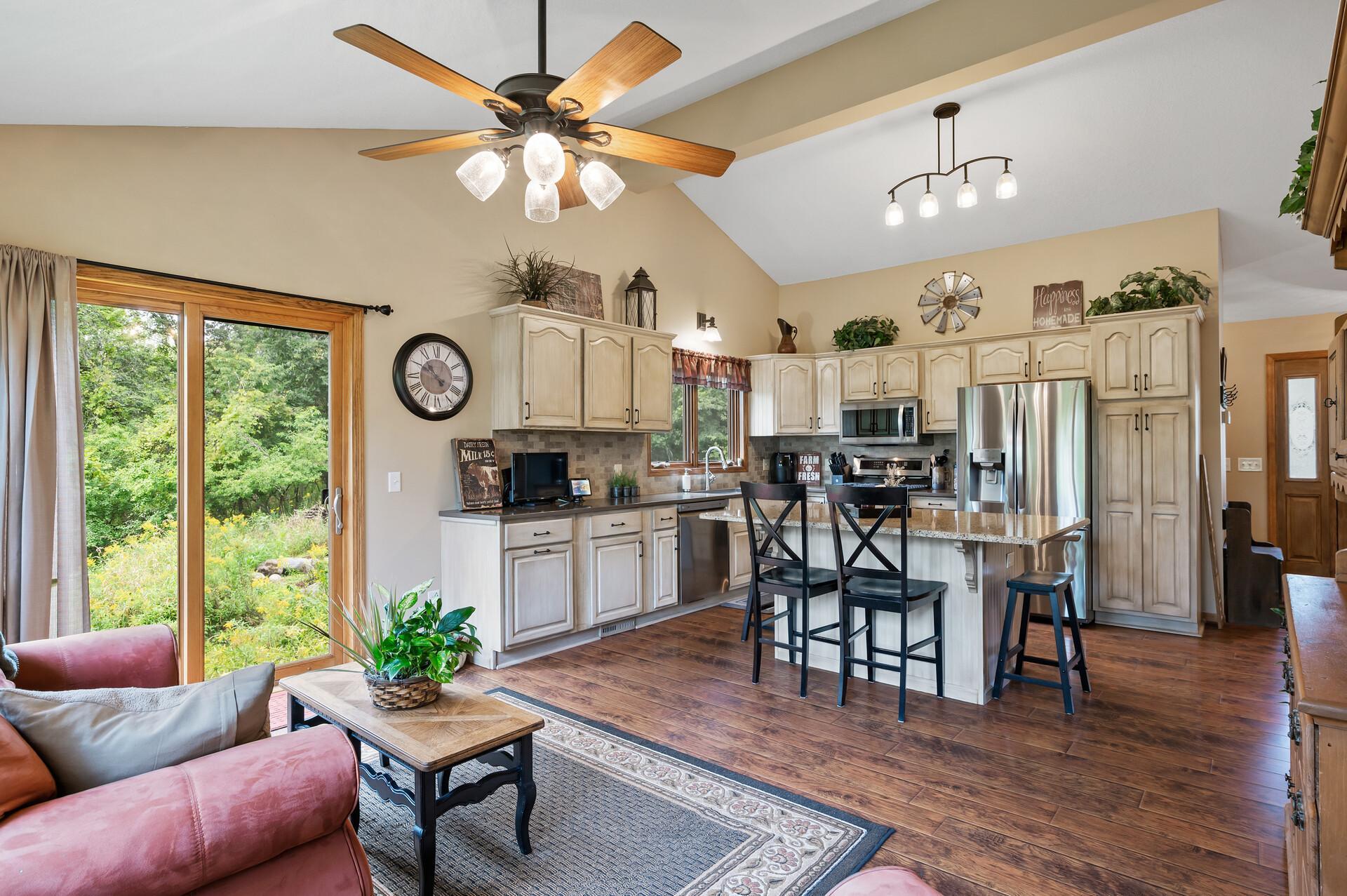 21715 Quincy Street NE