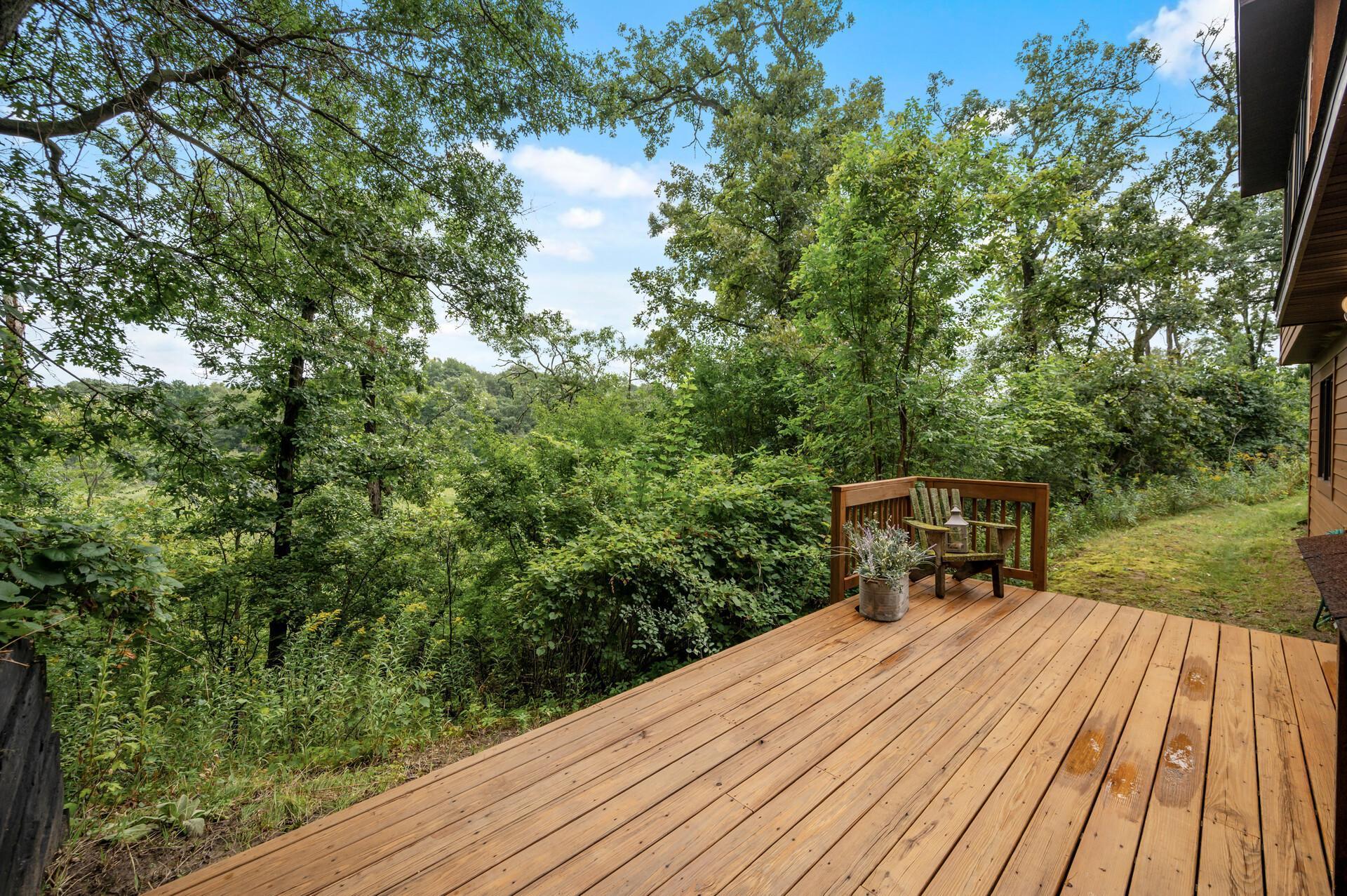 21715 Quincy Street NE