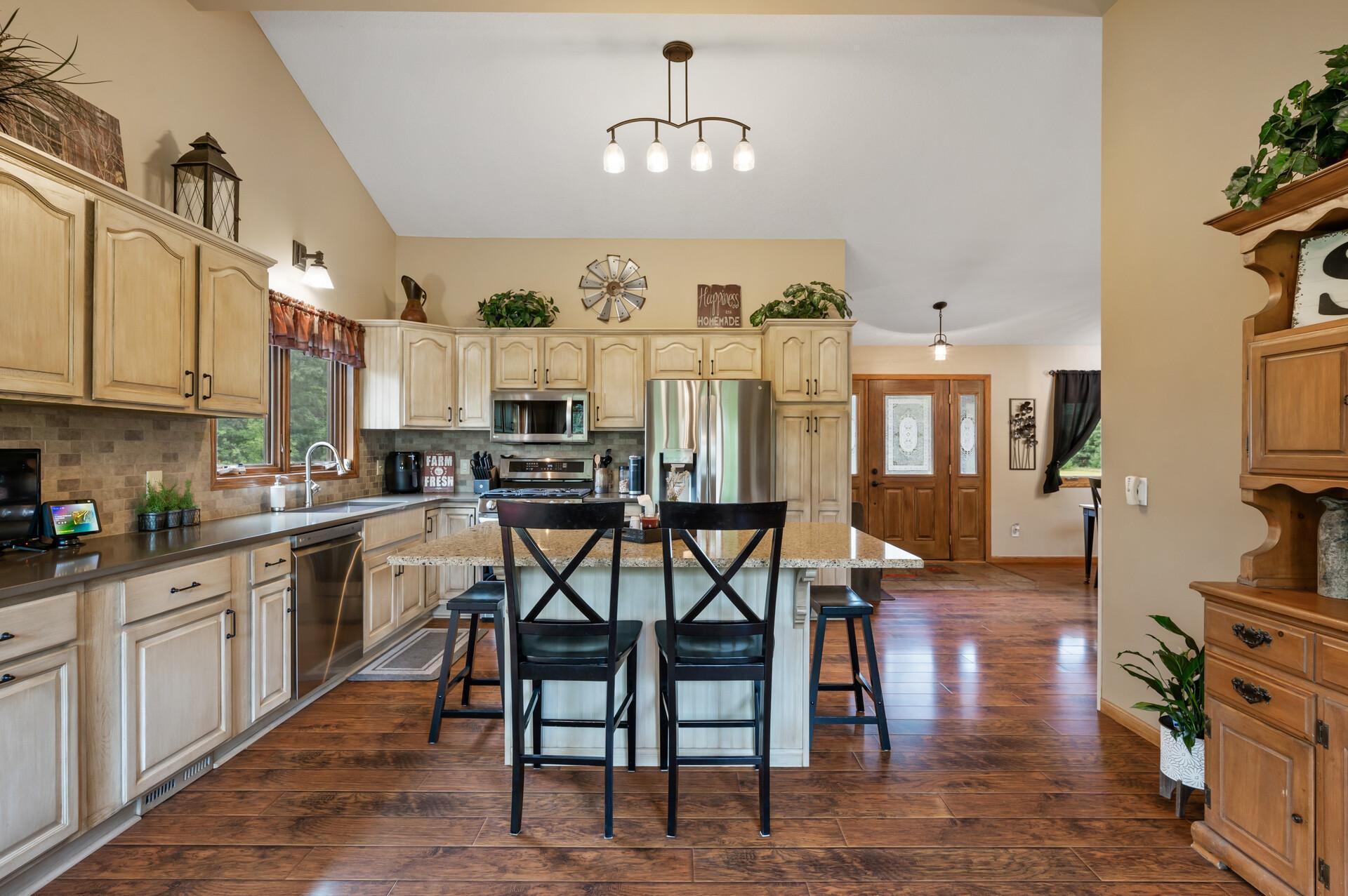 21715 Quincy Street NE