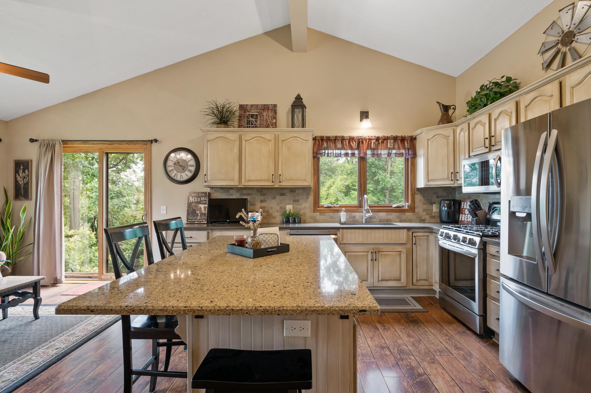 21715 Quincy Street NE