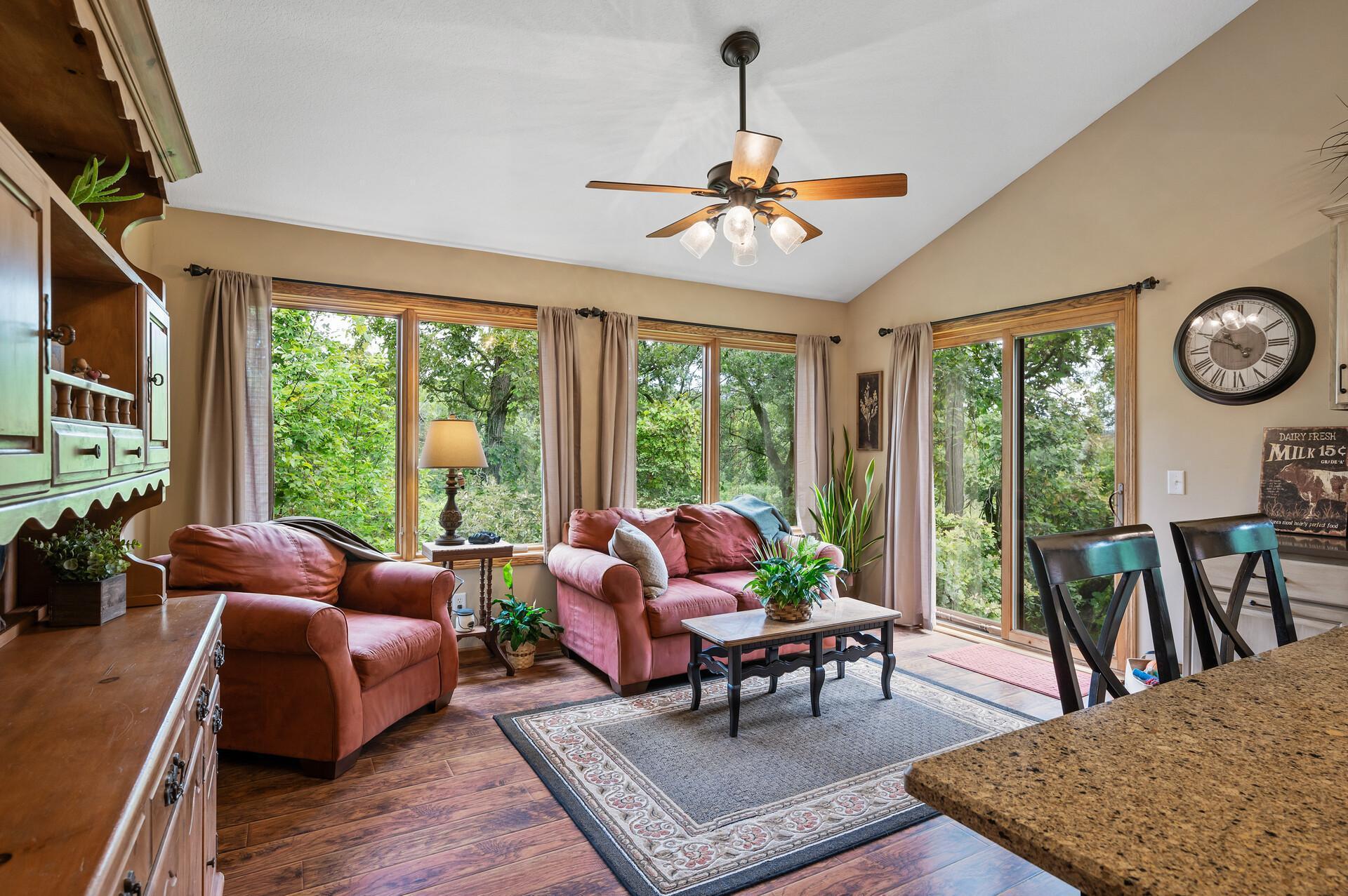 21715 Quincy Street NE