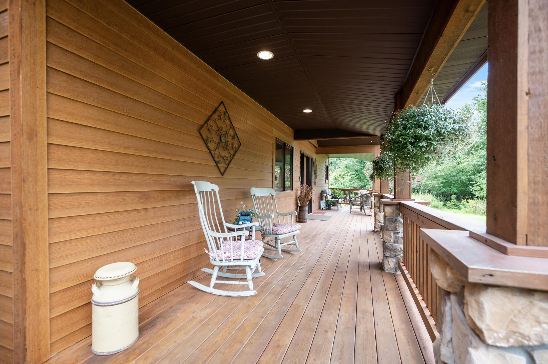 21715 Quincy Street NE