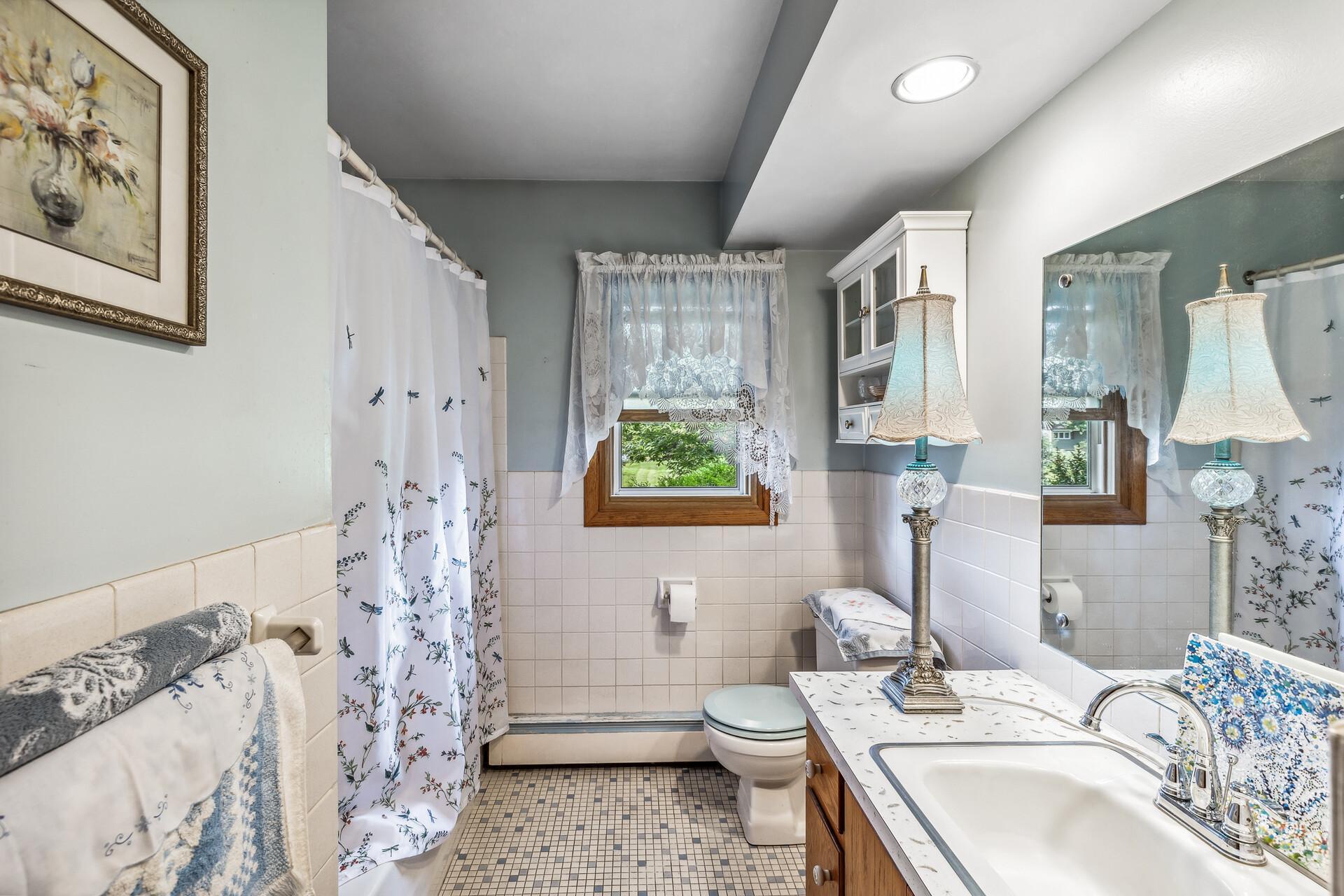2106 Jade Lane