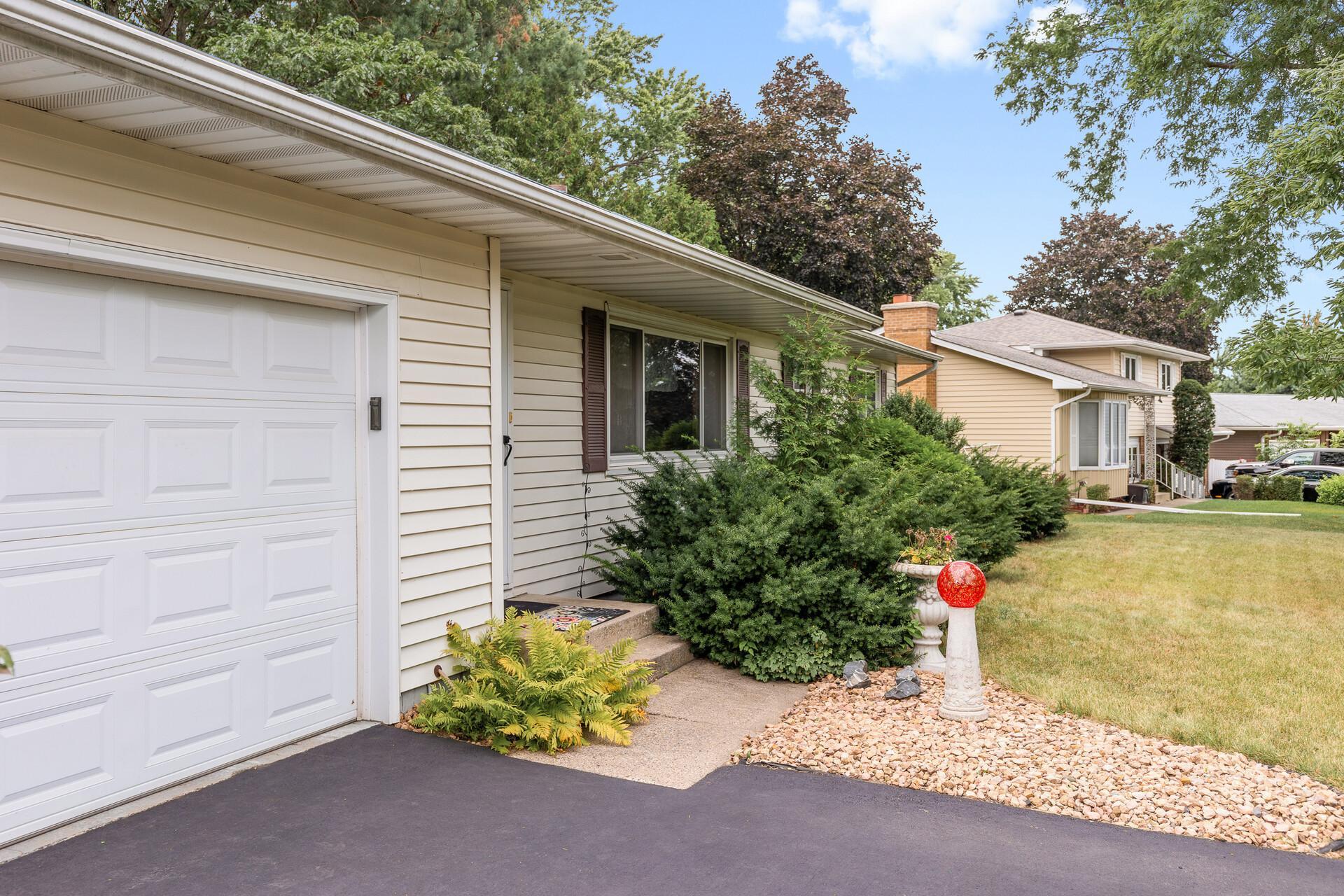 2106 Jade Lane