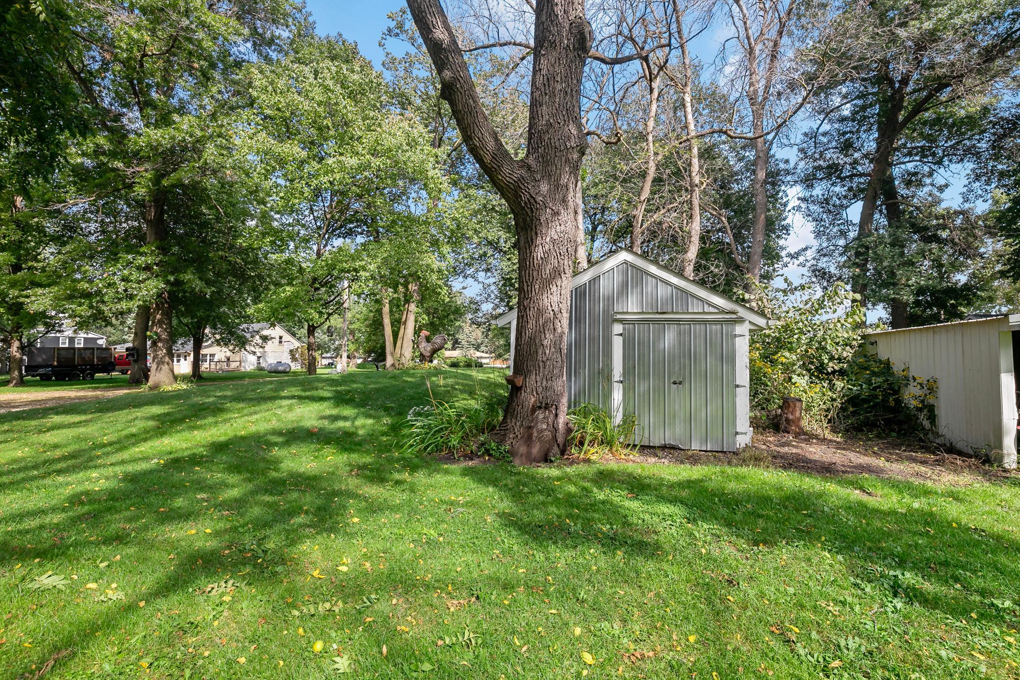 24579 Chippendale Avenue W