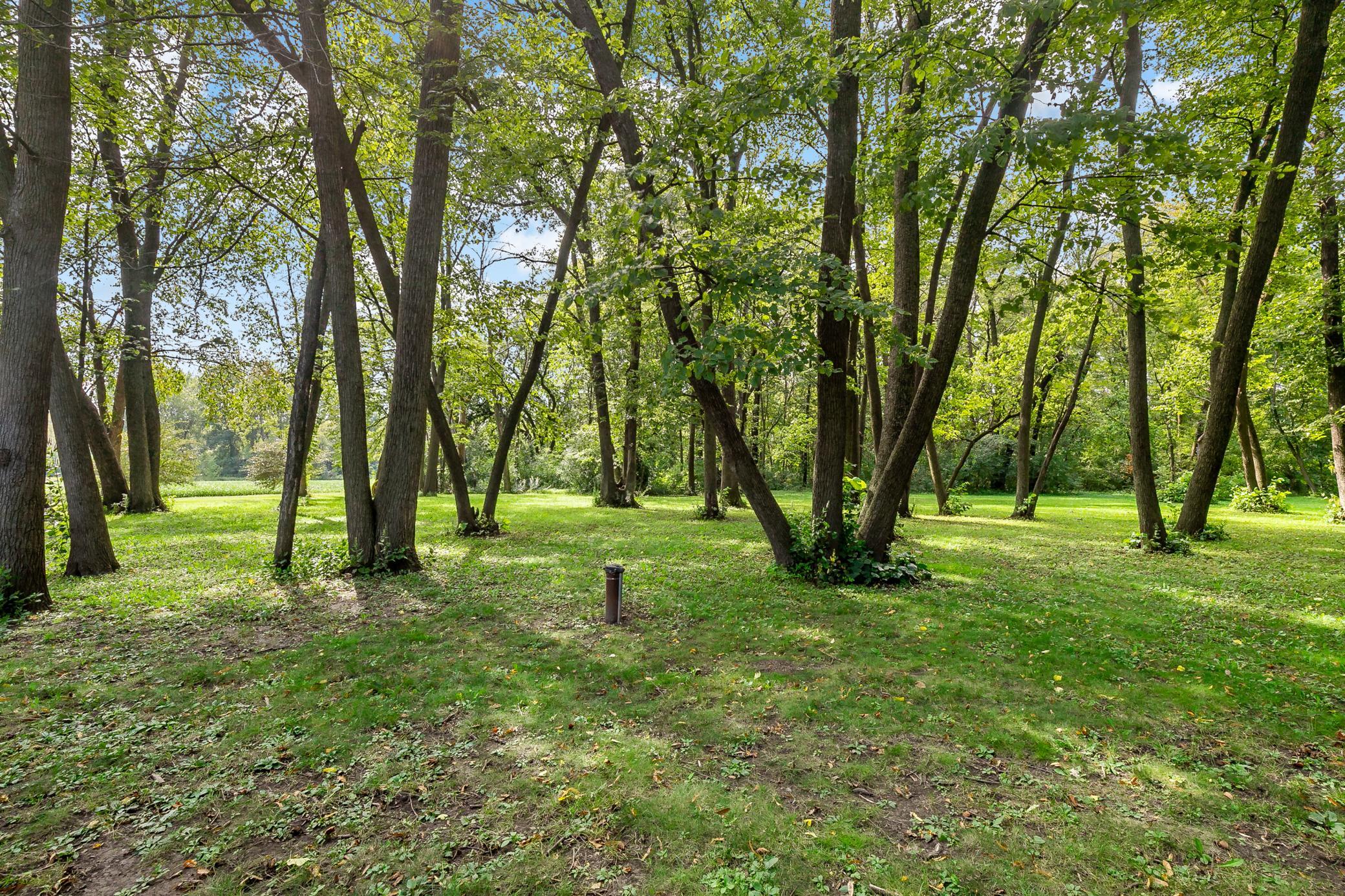 24579 Chippendale Avenue W