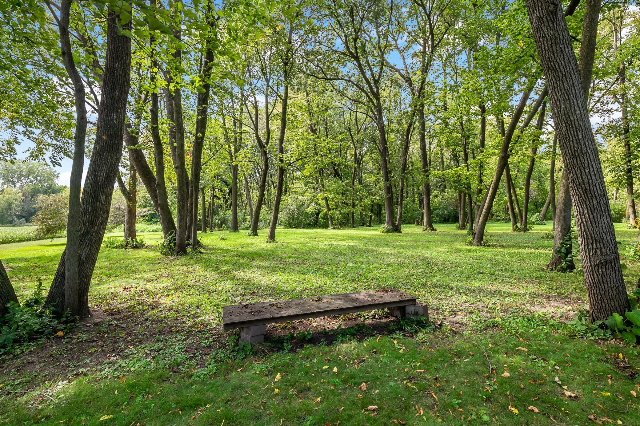 24579 Chippendale Avenue W