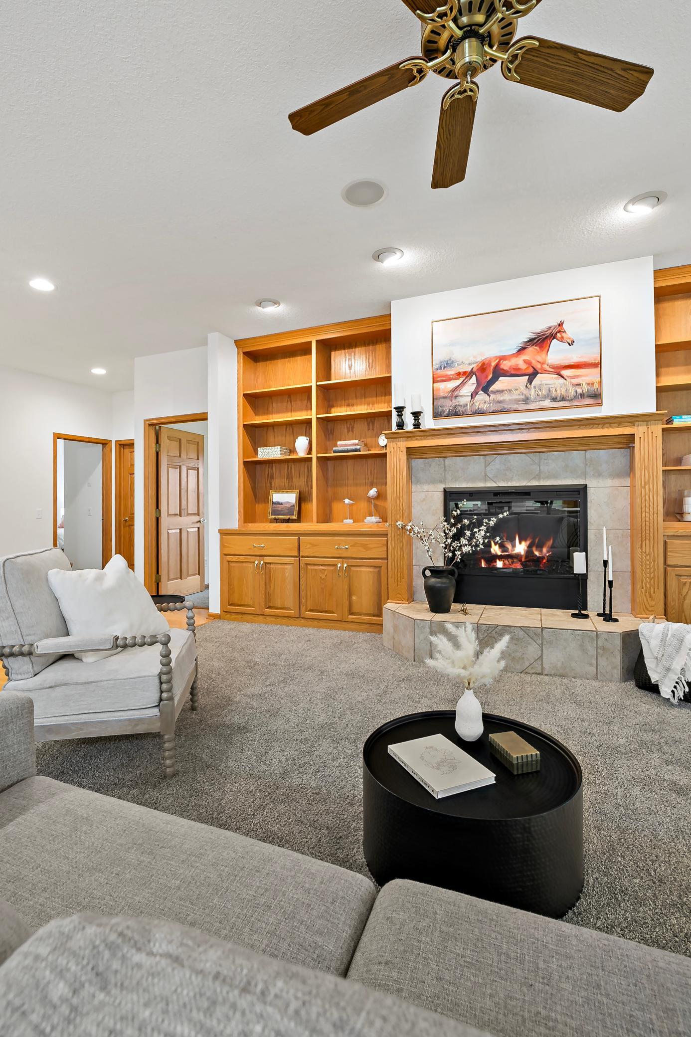 24579 Chippendale Avenue W