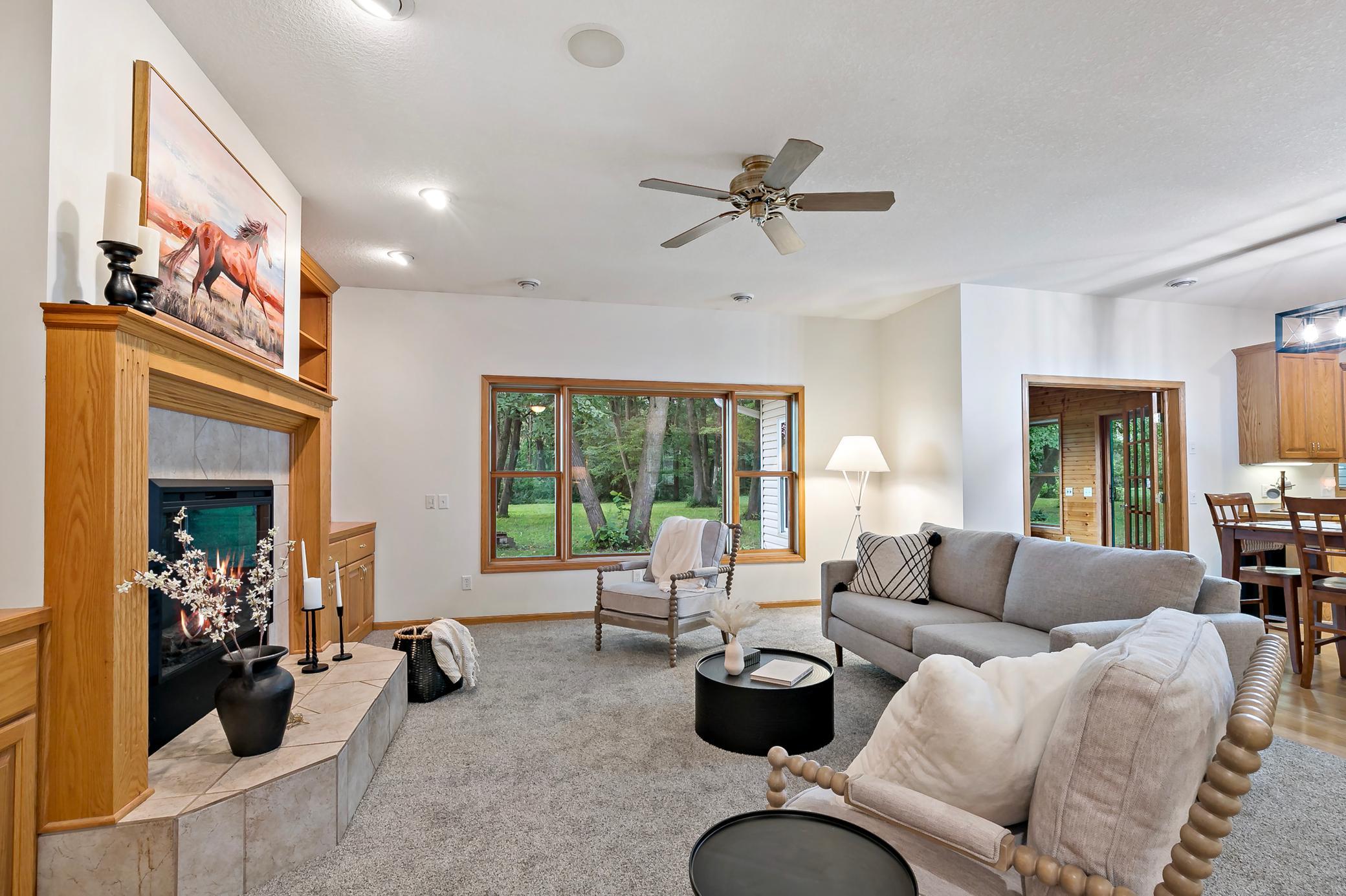 24579 Chippendale Avenue W