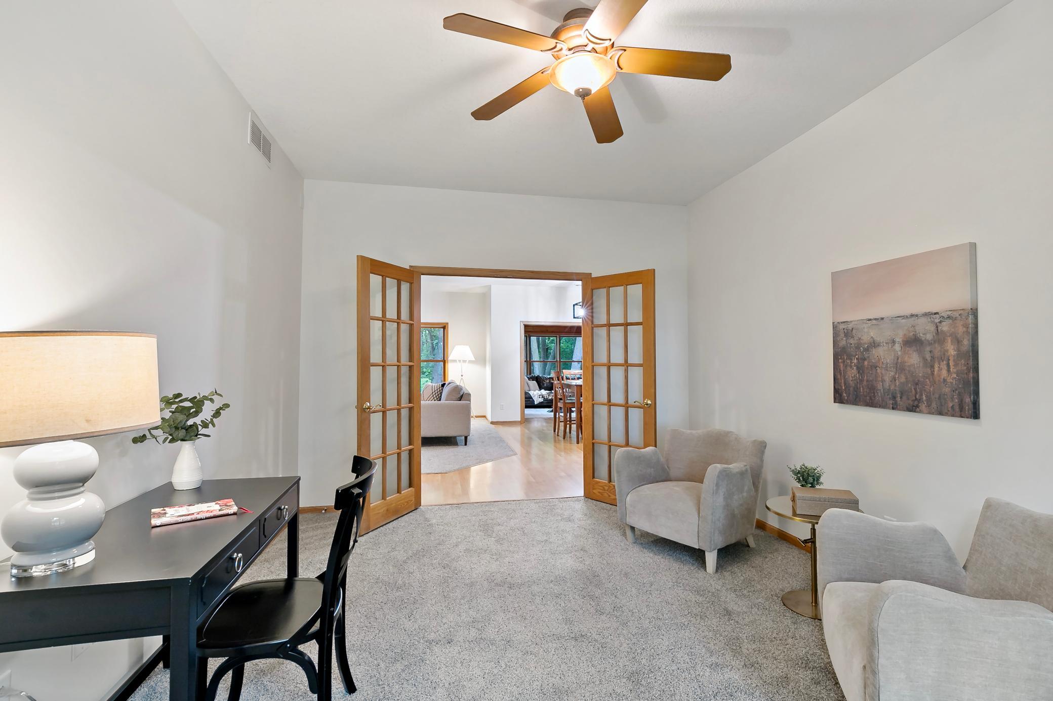 24579 Chippendale Avenue W