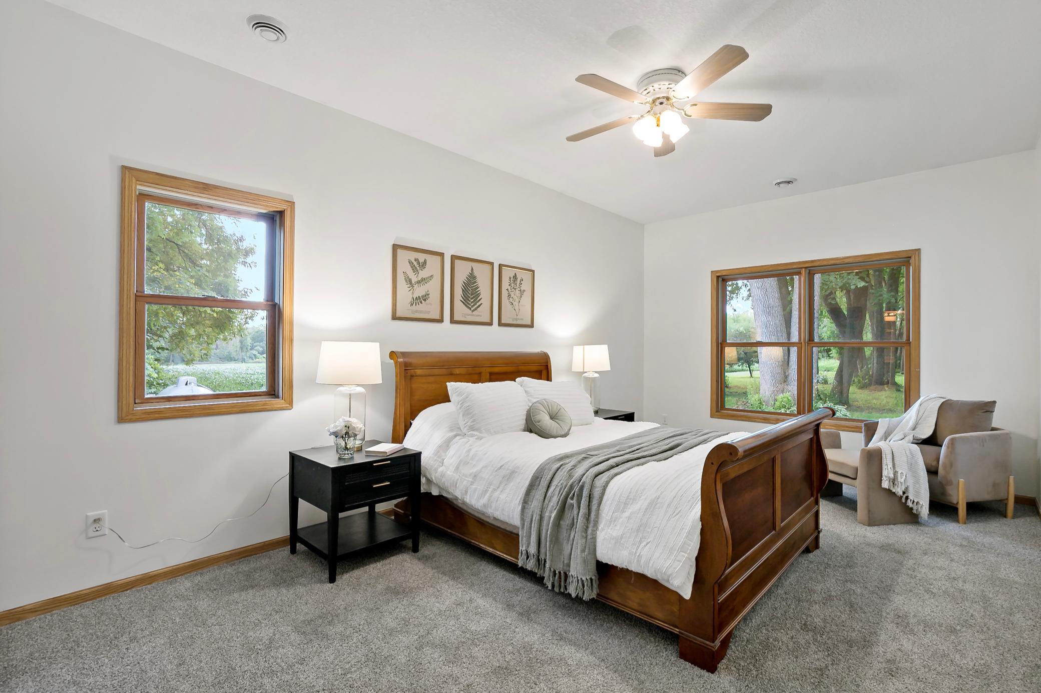 24579 Chippendale Avenue W