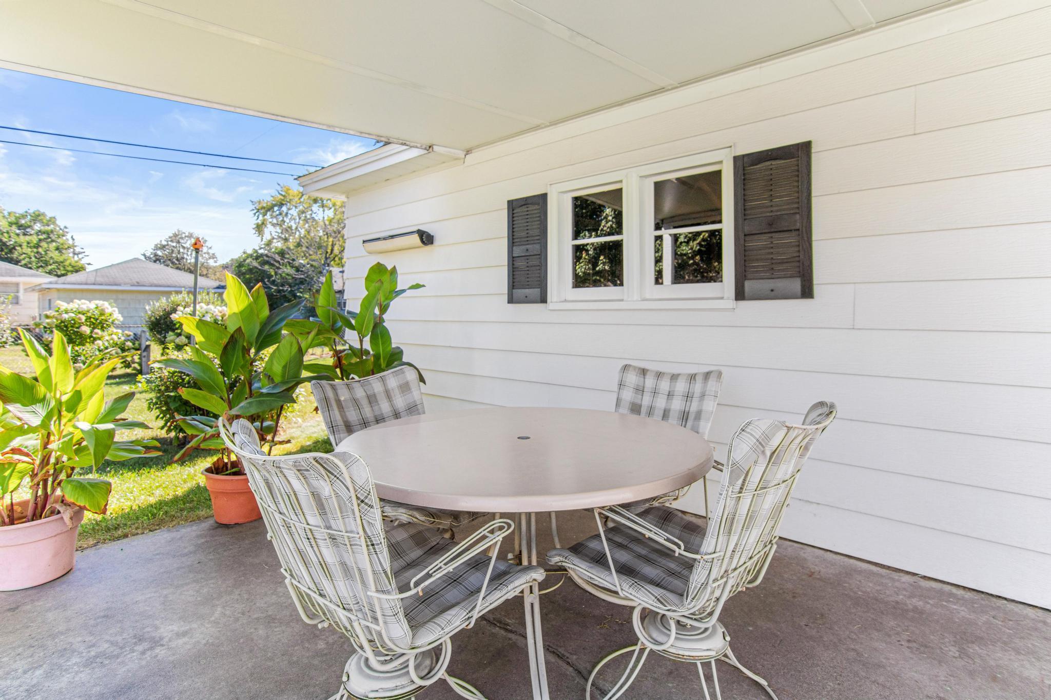 7106 Grimes Avenue N