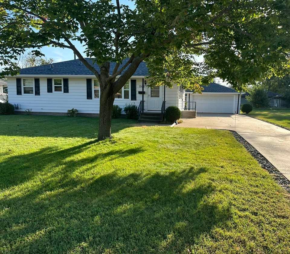 7106 Grimes Avenue N