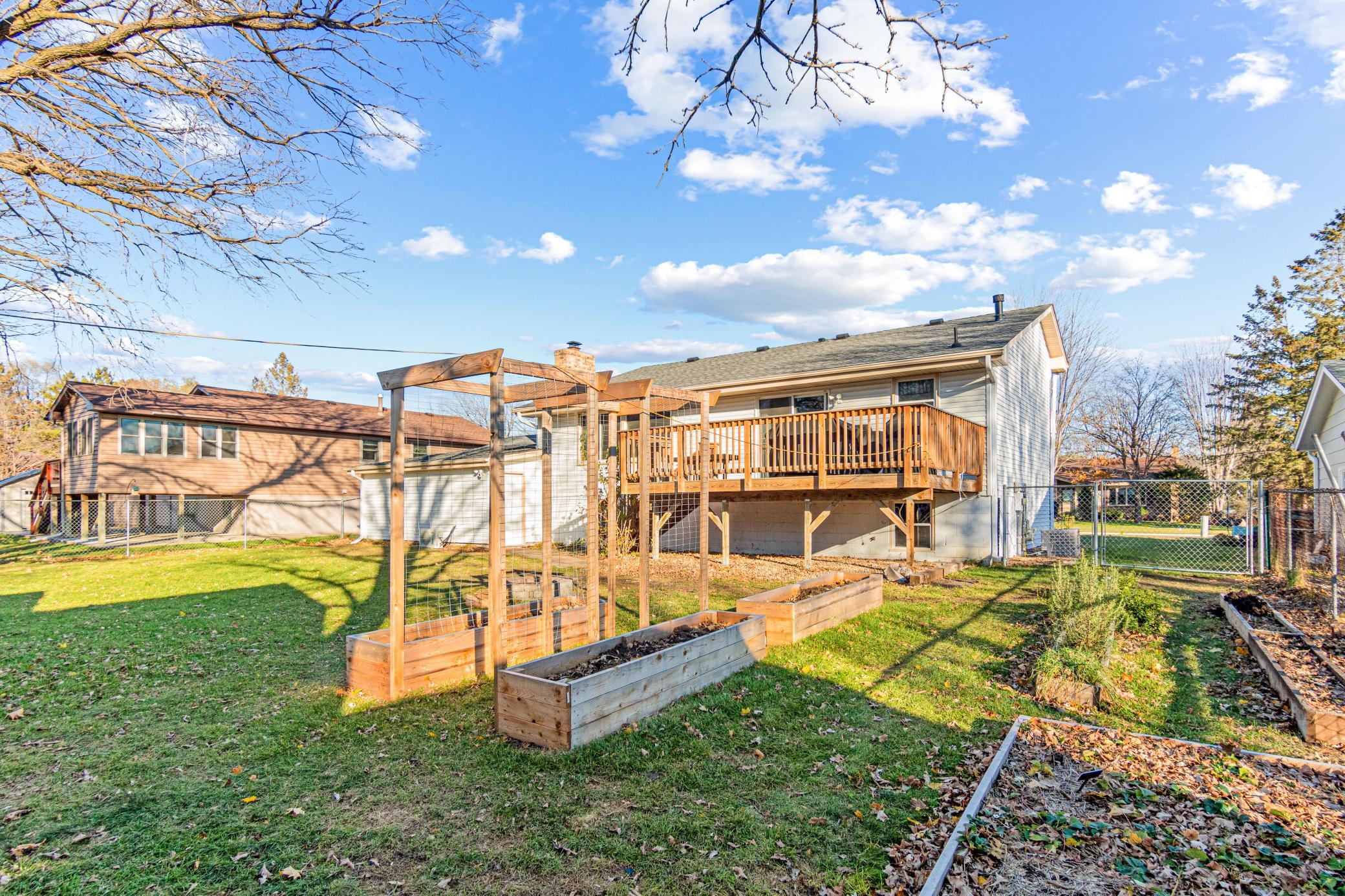 12916 Polk Street NE