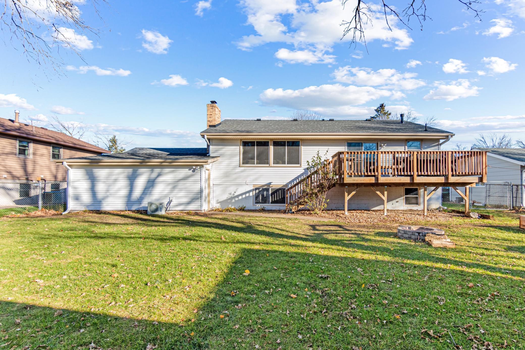 12916 Polk Street NE