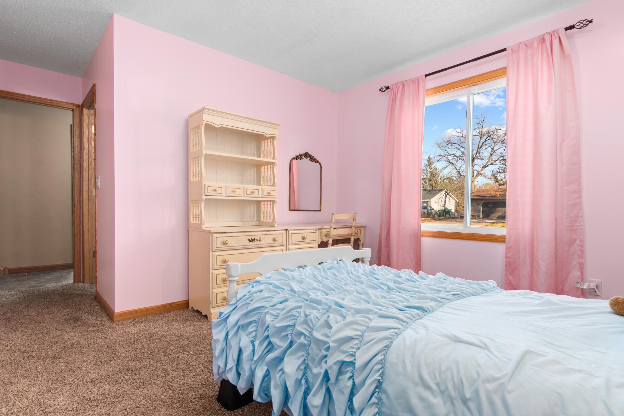 12916 Polk Street NE