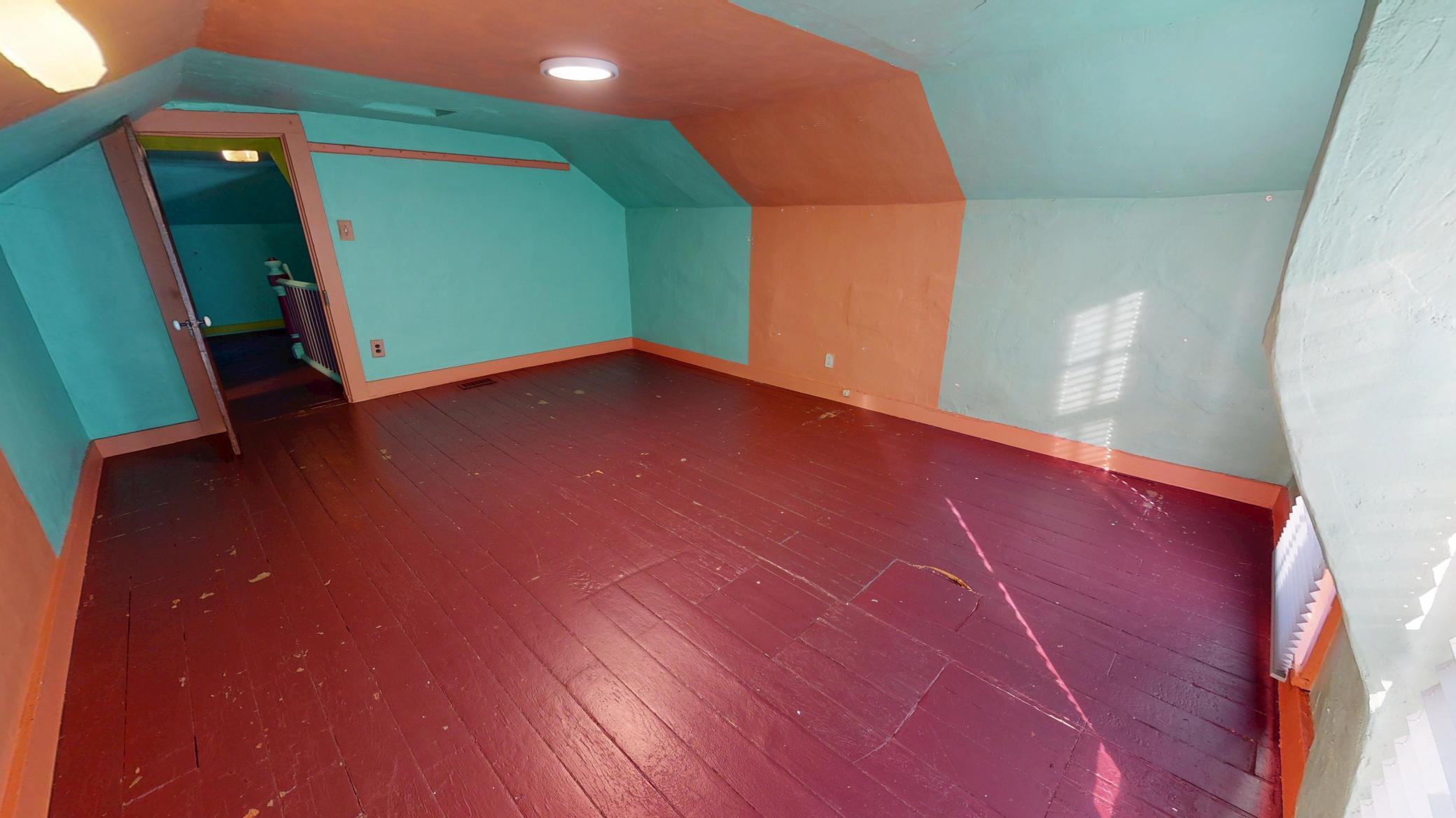 2715 Wingfield Avenue