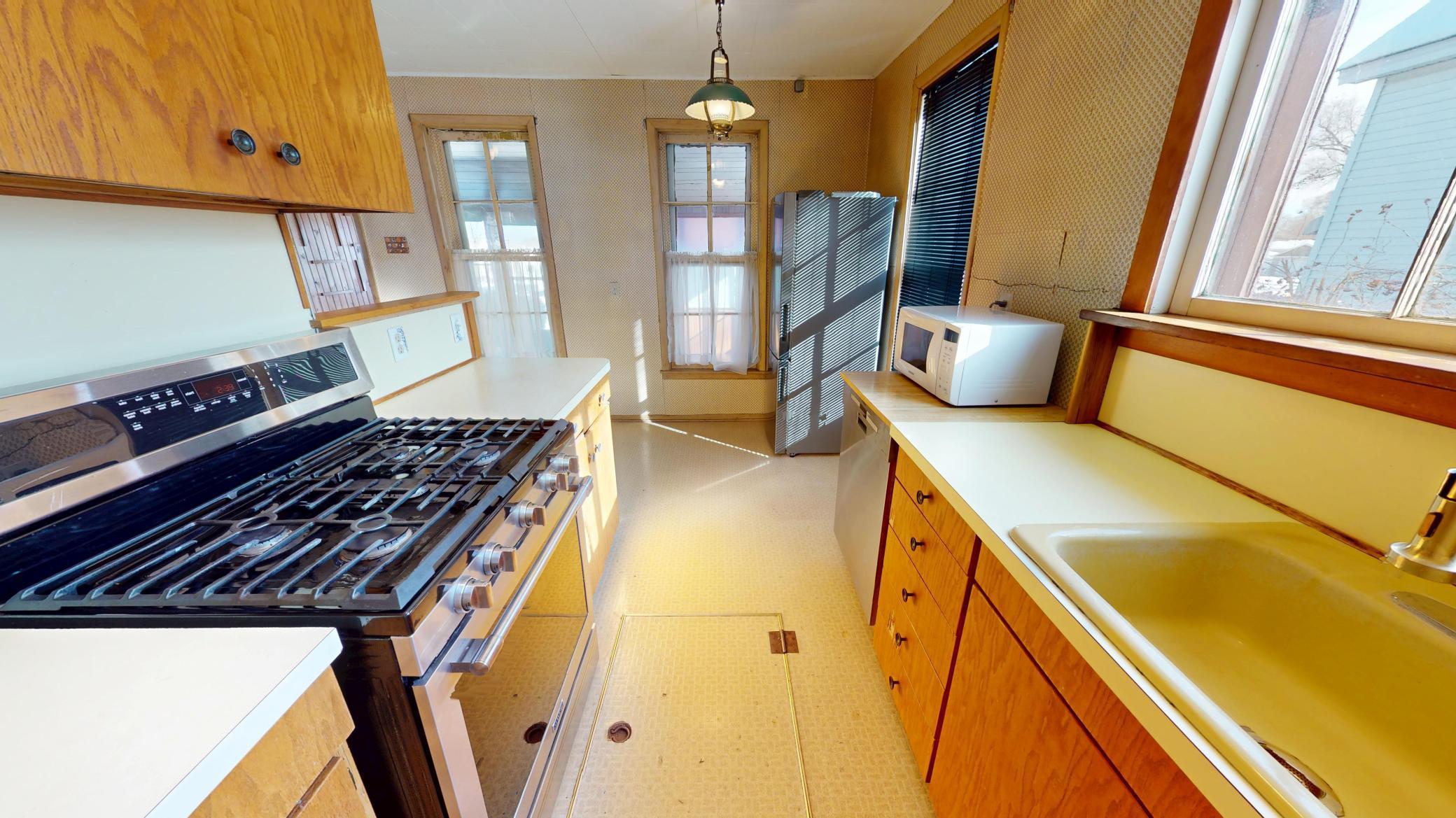 2715 Wingfield Avenue