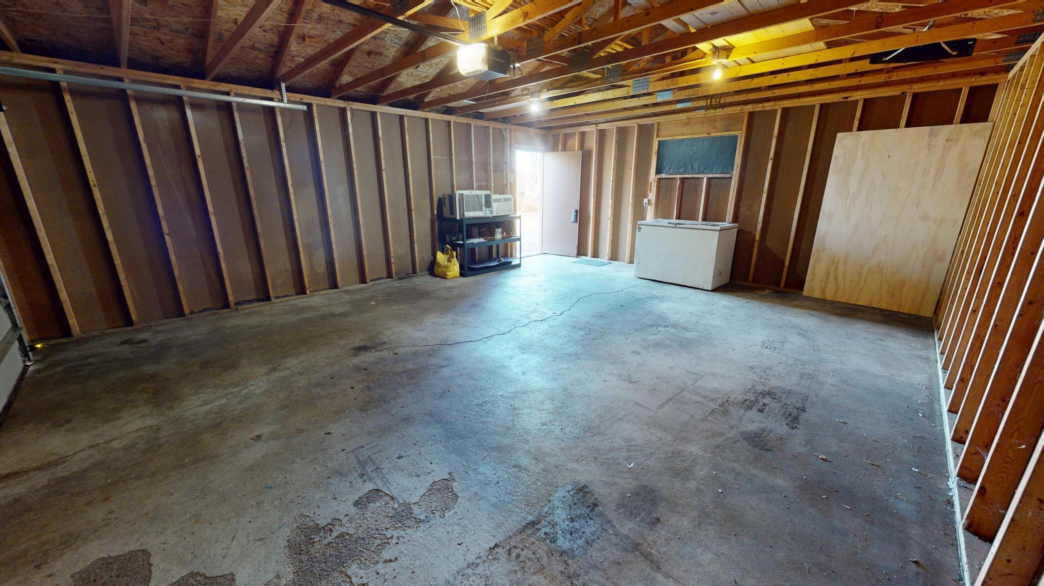 2715 Wingfield Avenue