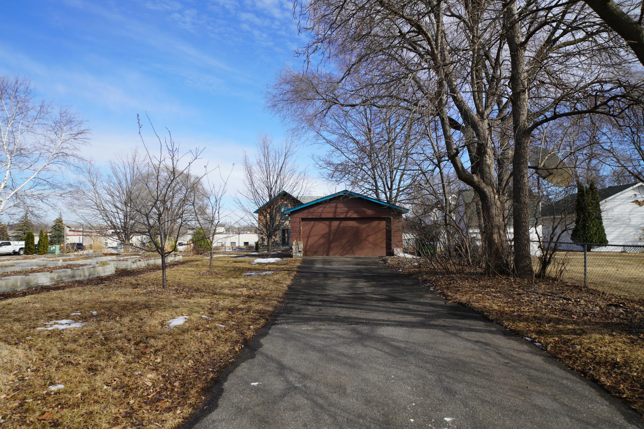 2715 Wingfield Avenue