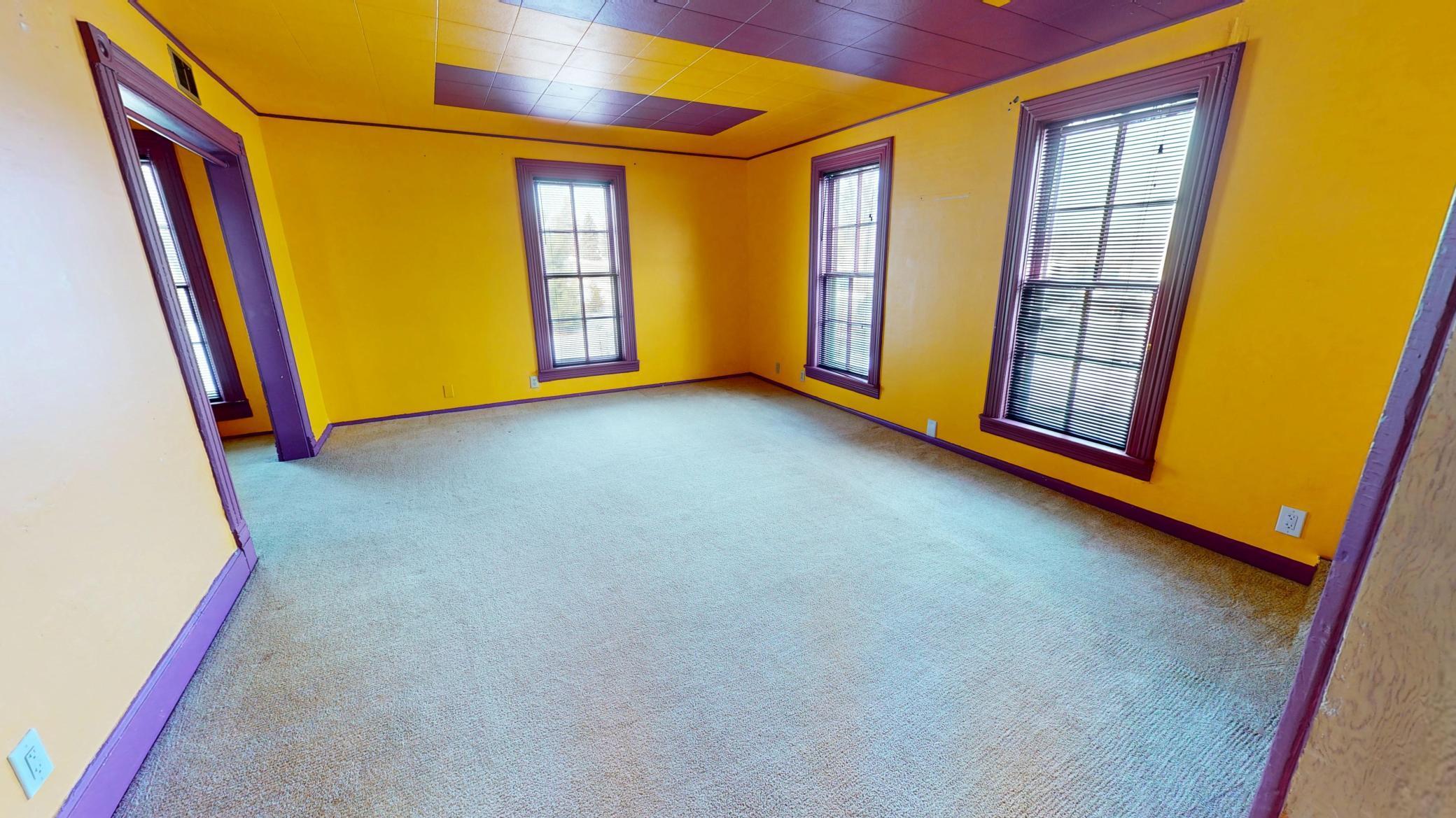 2715 Wingfield Avenue