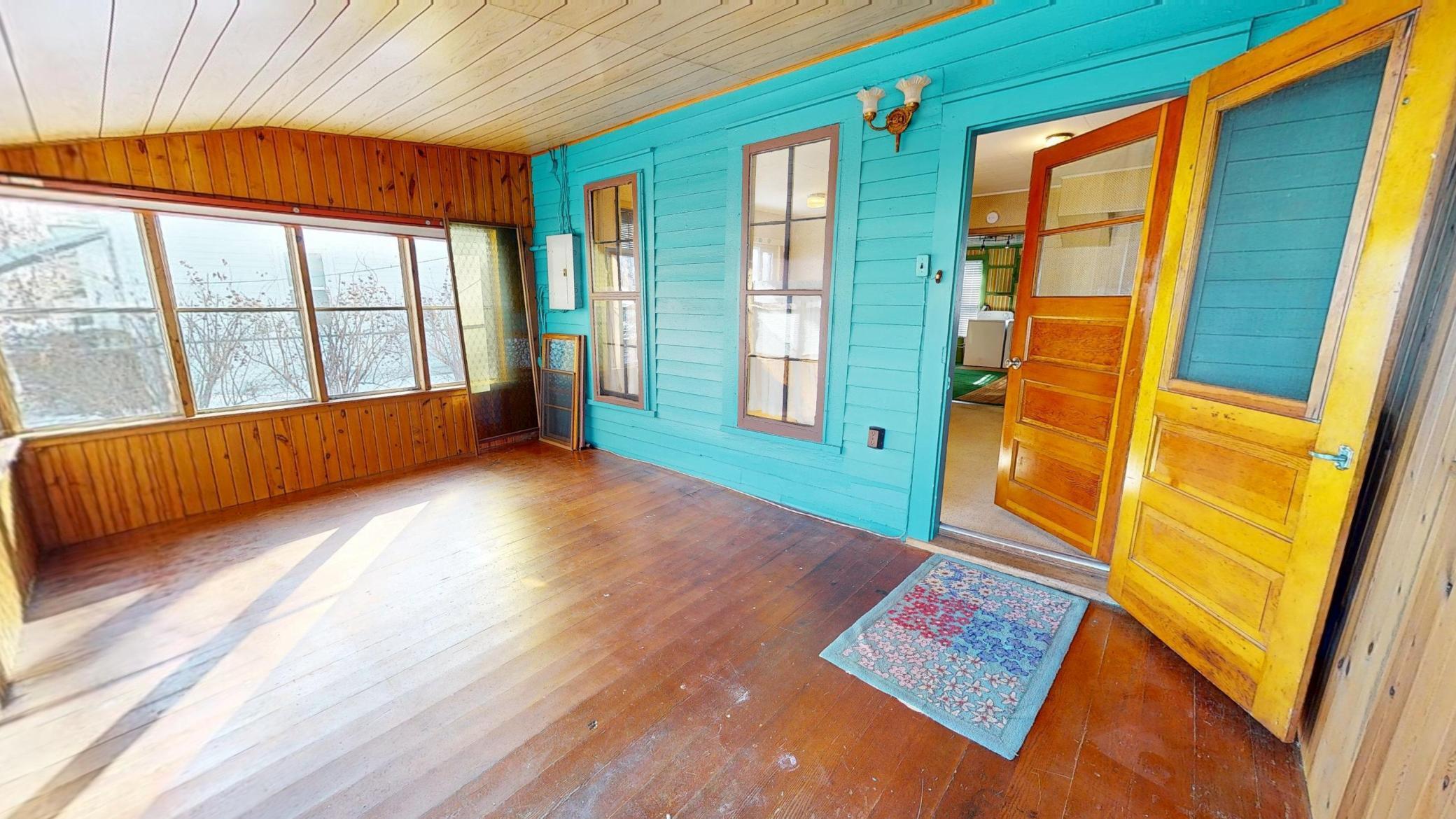 2715 Wingfield Avenue