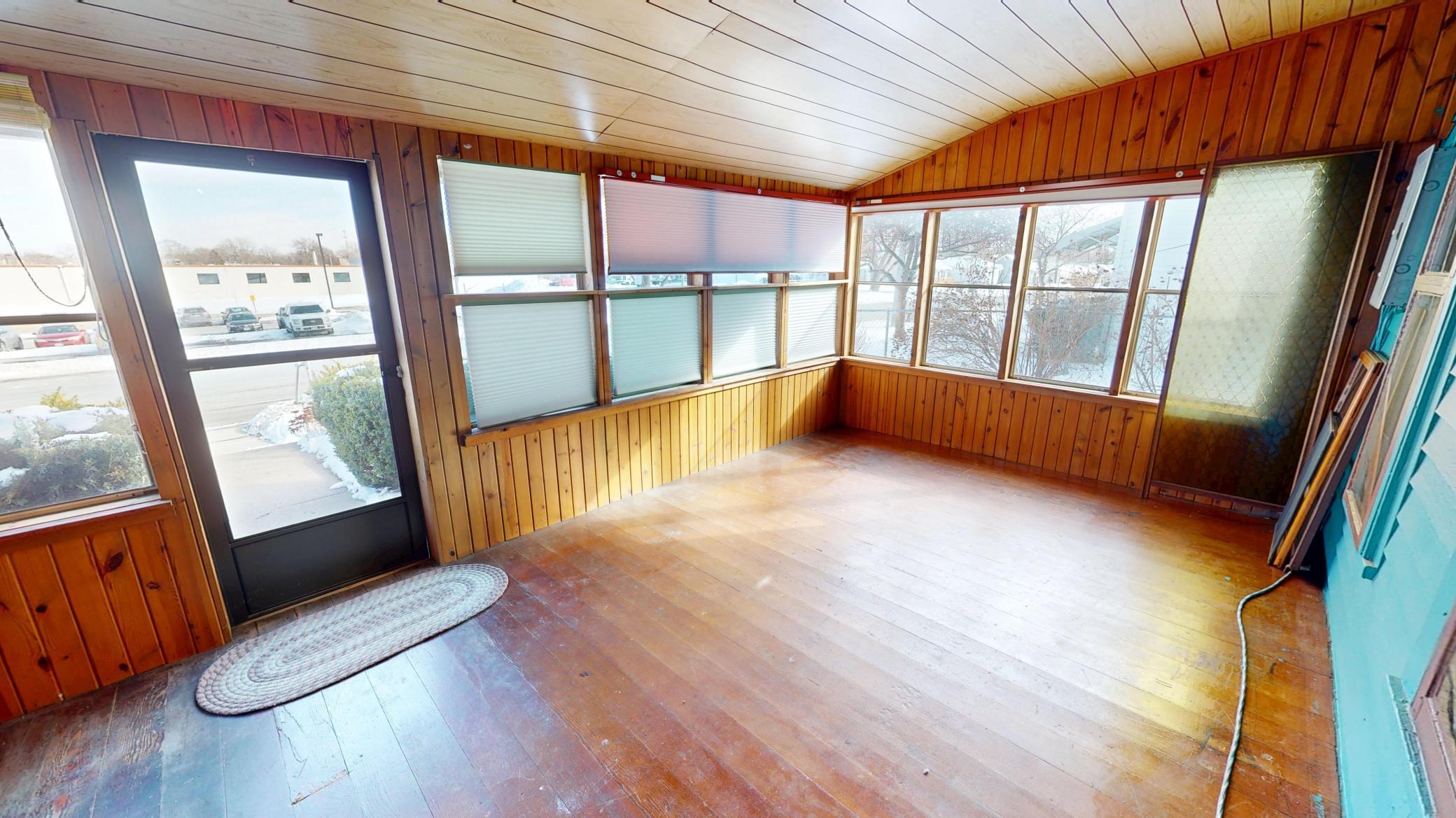 2715 Wingfield Avenue