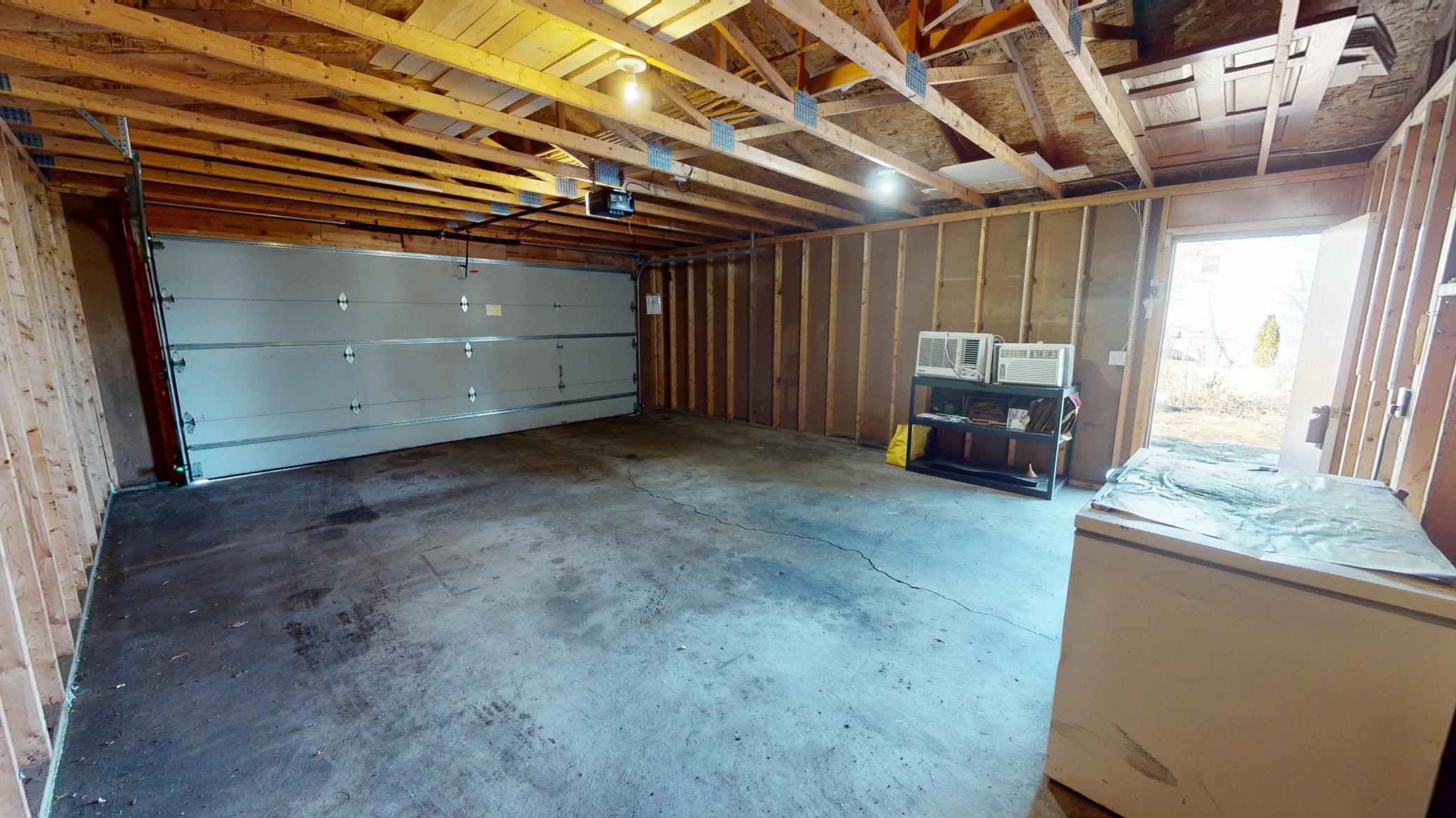 2715 Wingfield Avenue