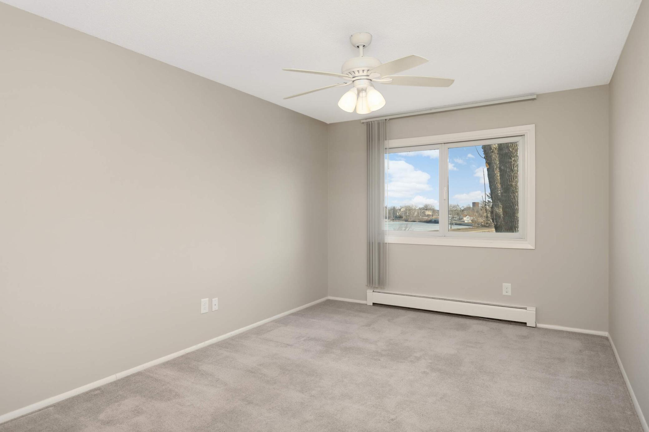 4371 Wilshire Boulevard Unit: 206