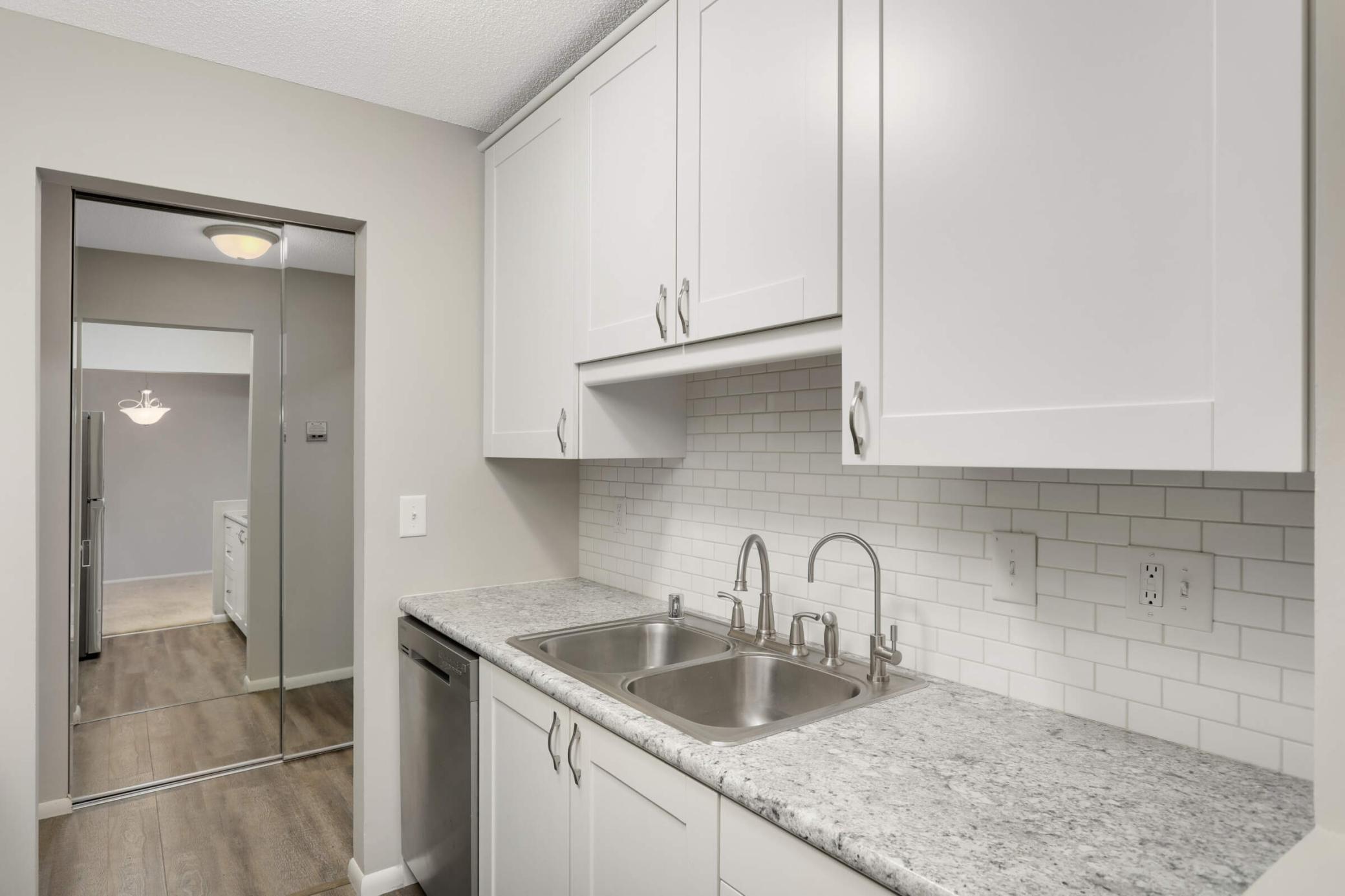 4371 Wilshire Boulevard Unit: 206