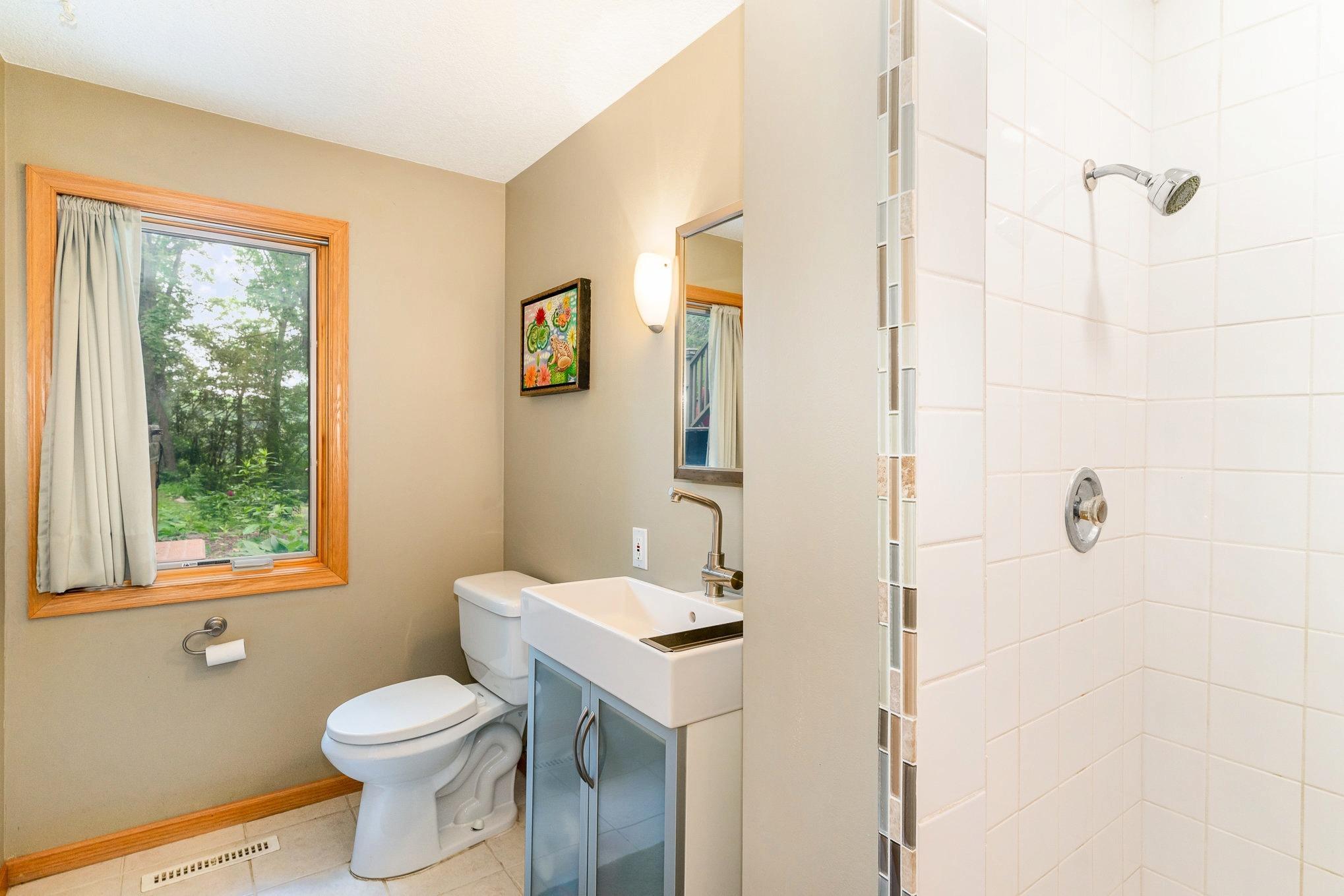 1350 Crestridge Lane