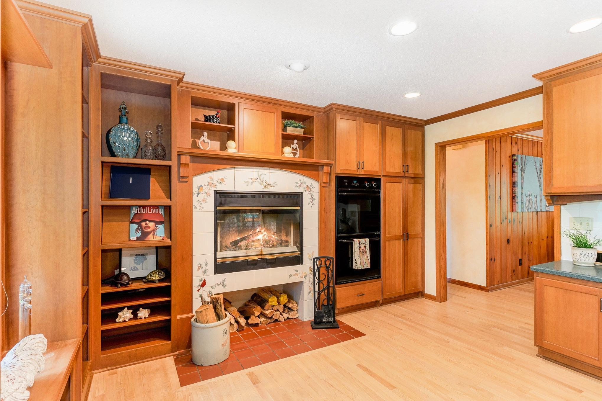 1350 Crestridge Lane