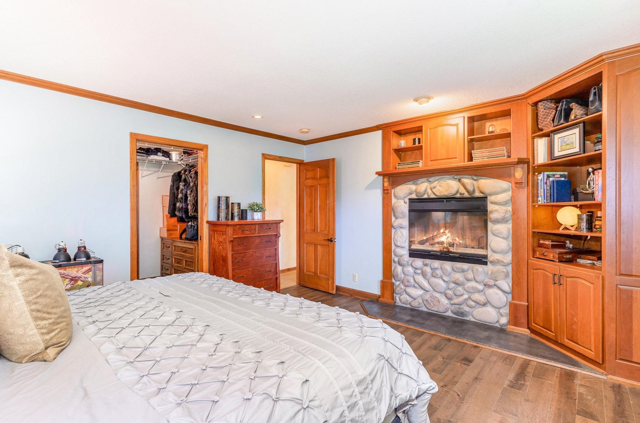 1350 Crestridge Lane