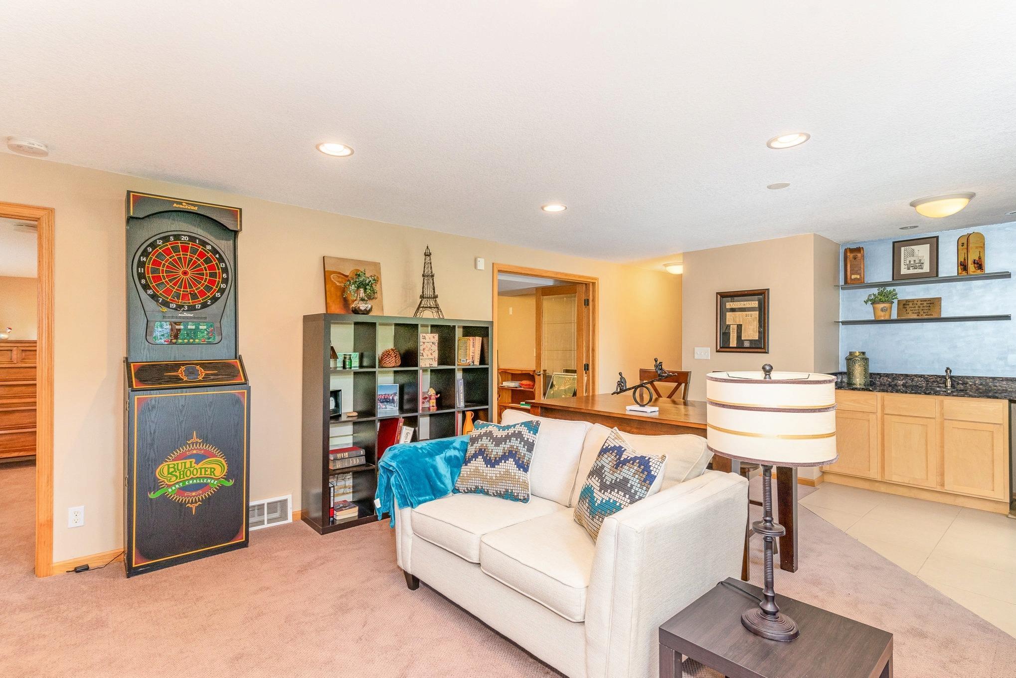 1350 Crestridge Lane