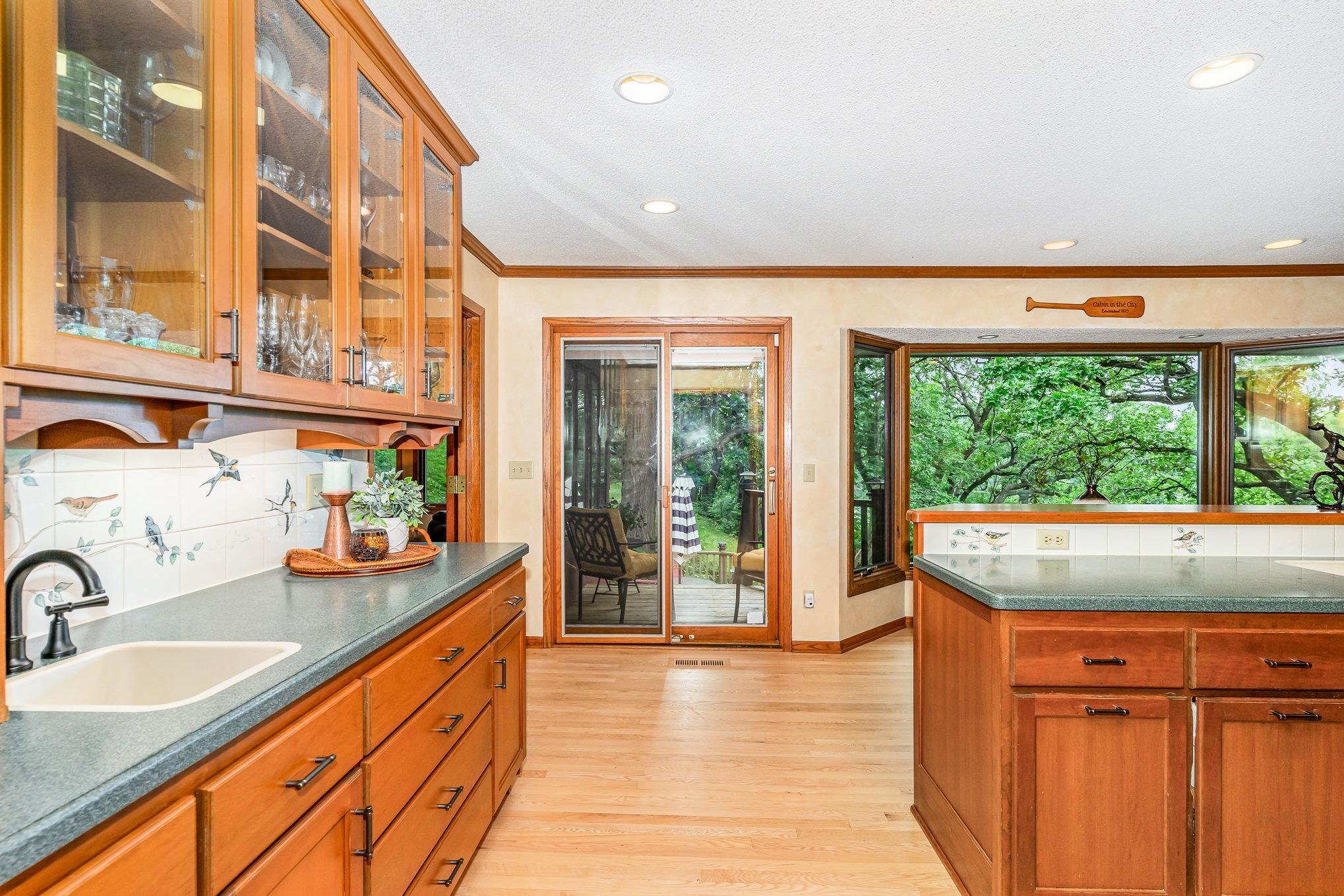 1350 Crestridge Lane