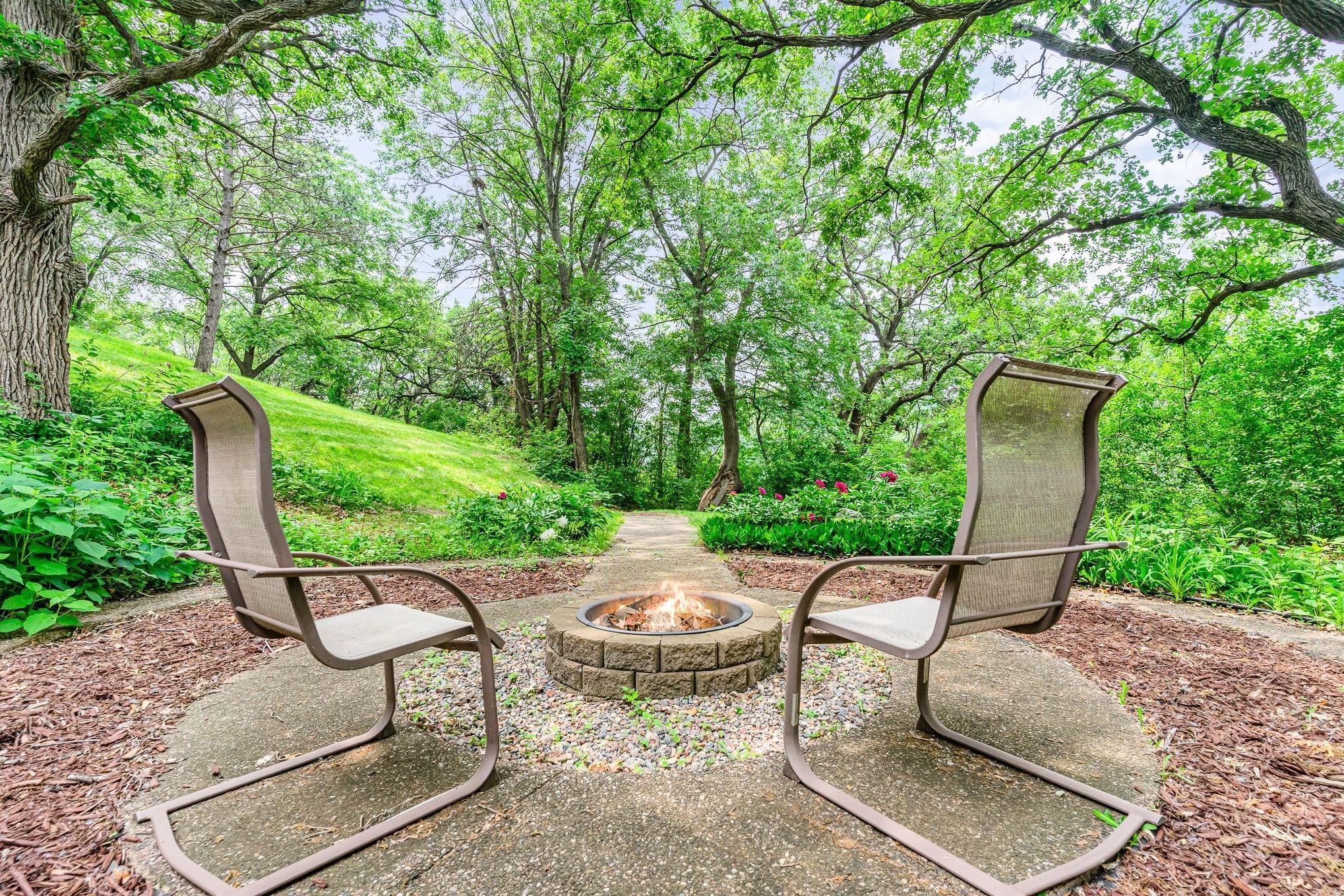 1350 Crestridge Lane