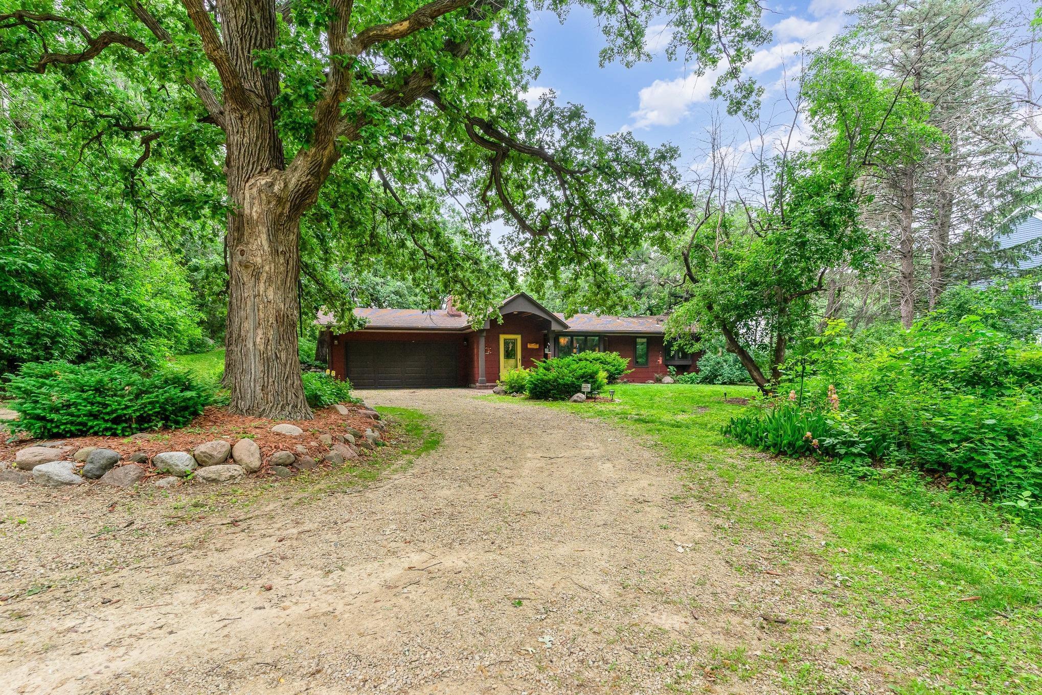 1350 Crestridge Lane