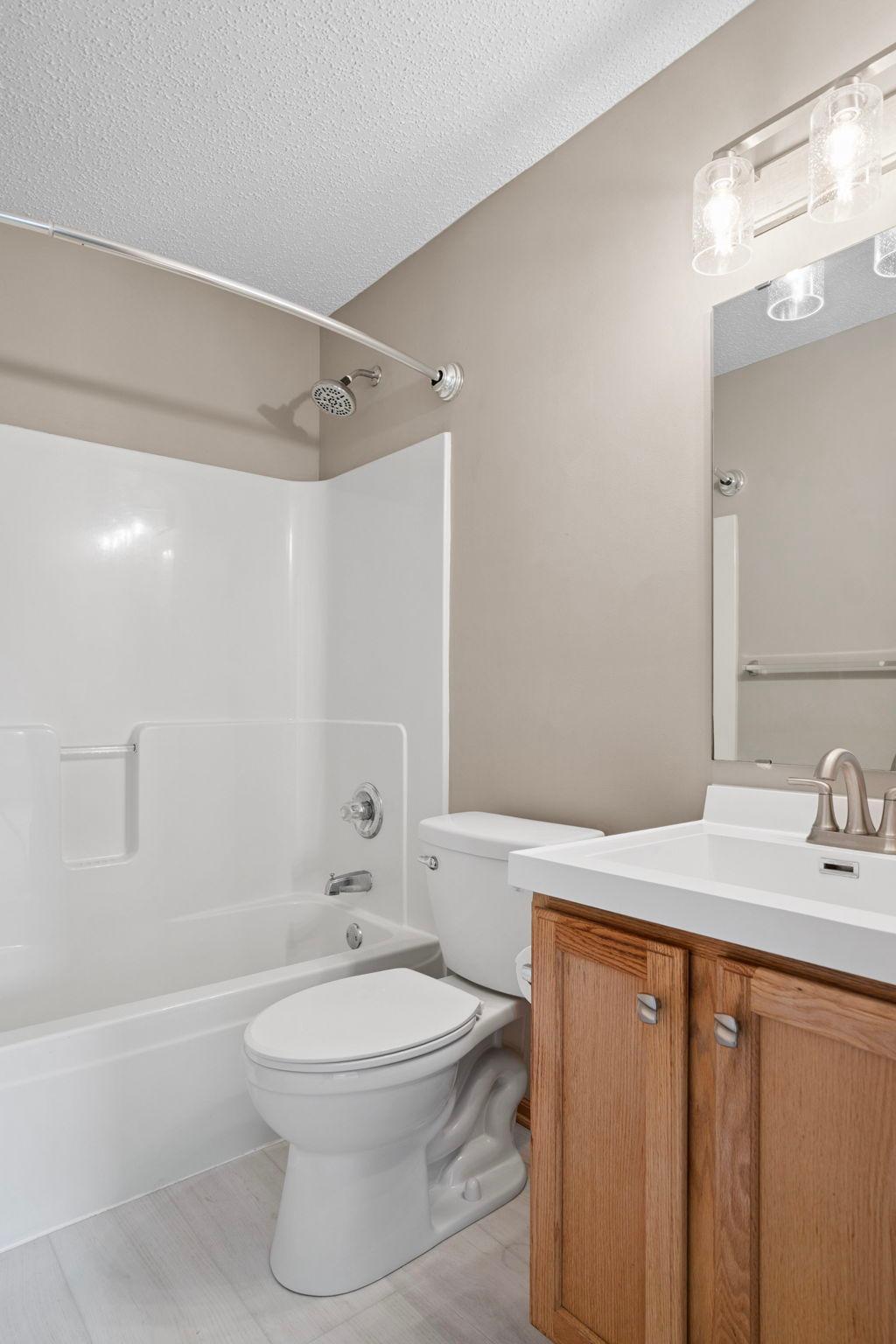 17884 Tyler Drive NW