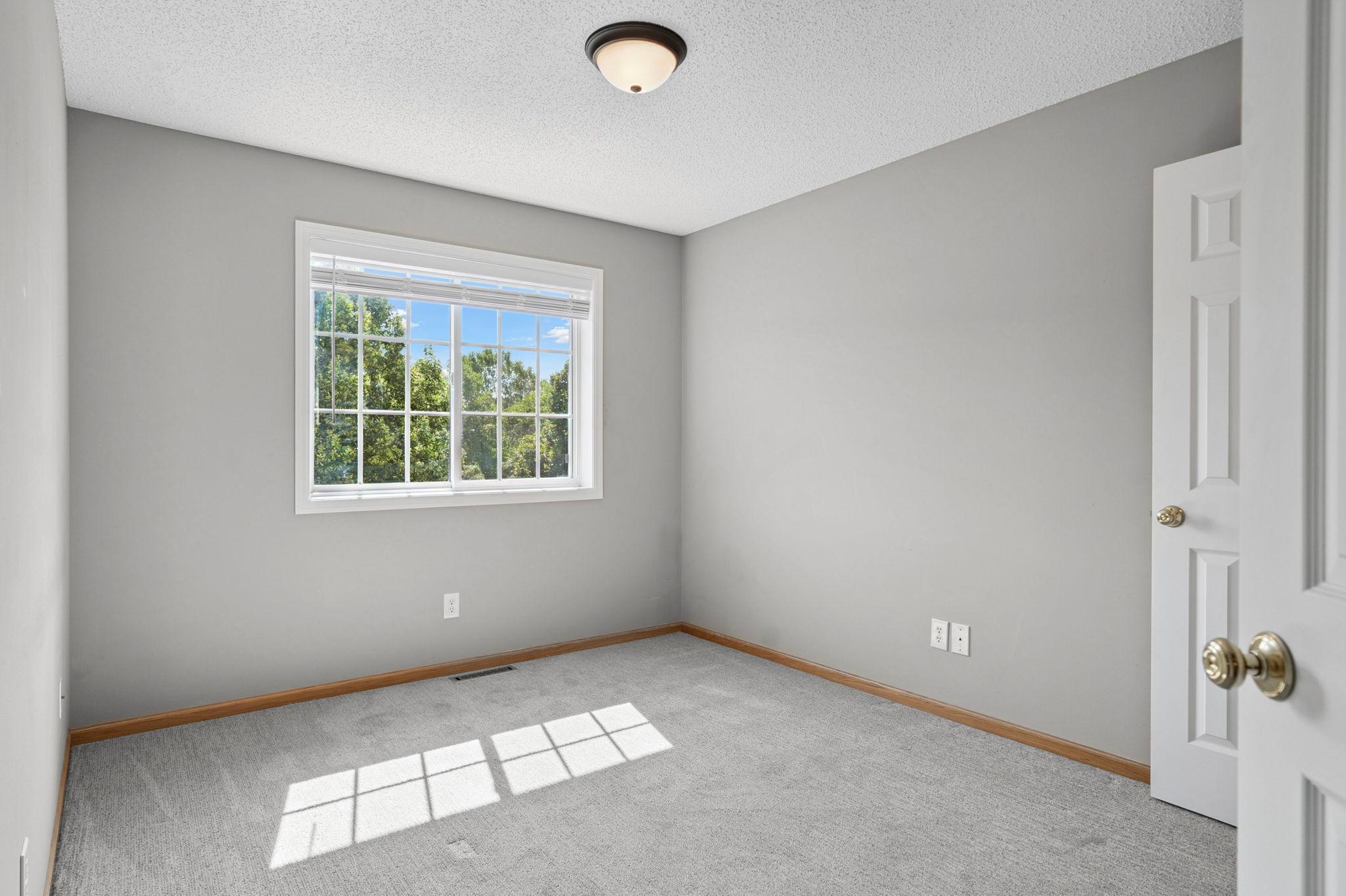 17884 Tyler Drive NW