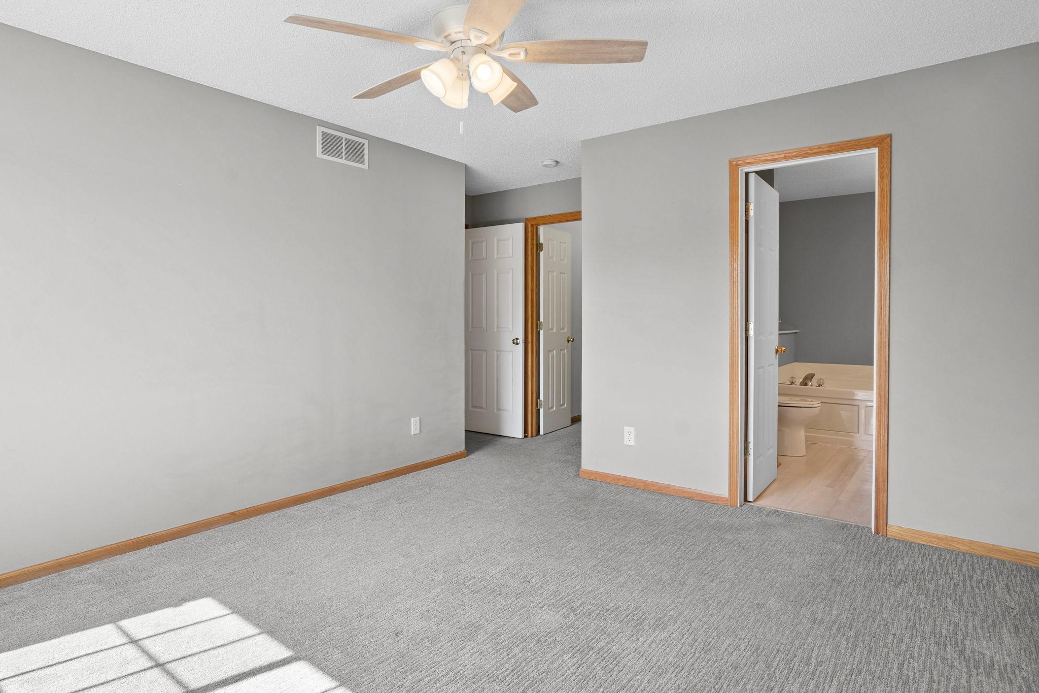 17884 Tyler Drive NW