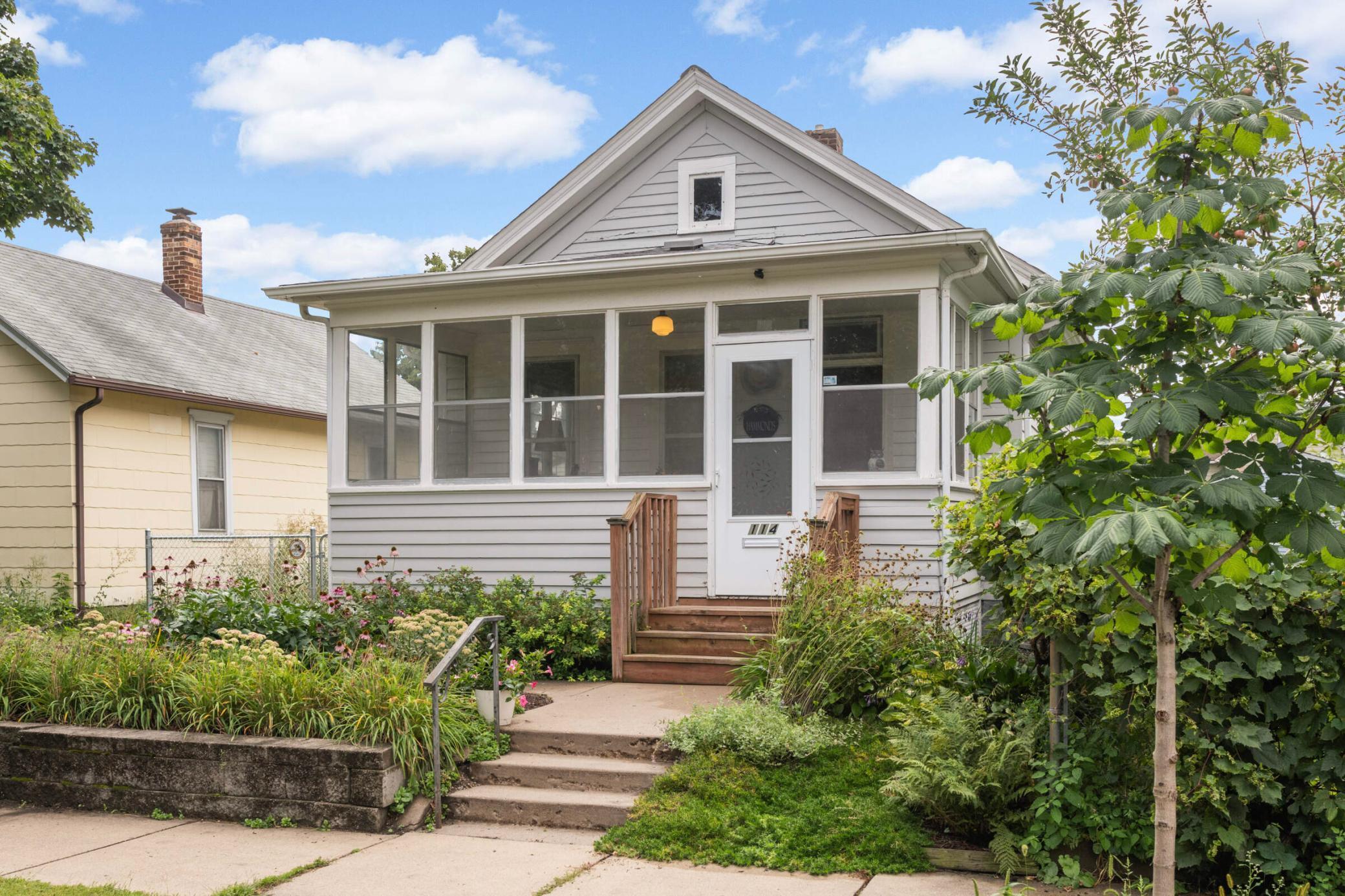 114 Congress Street W