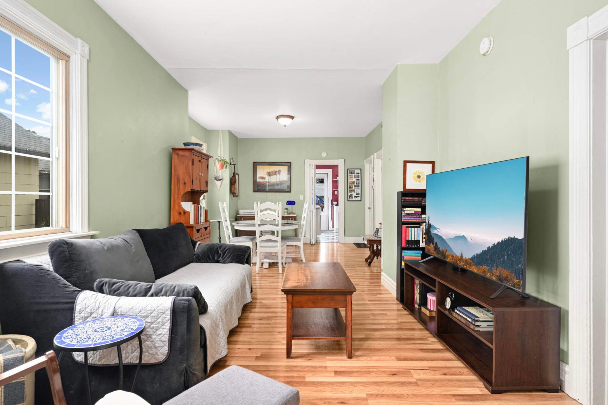 114 Congress Street W