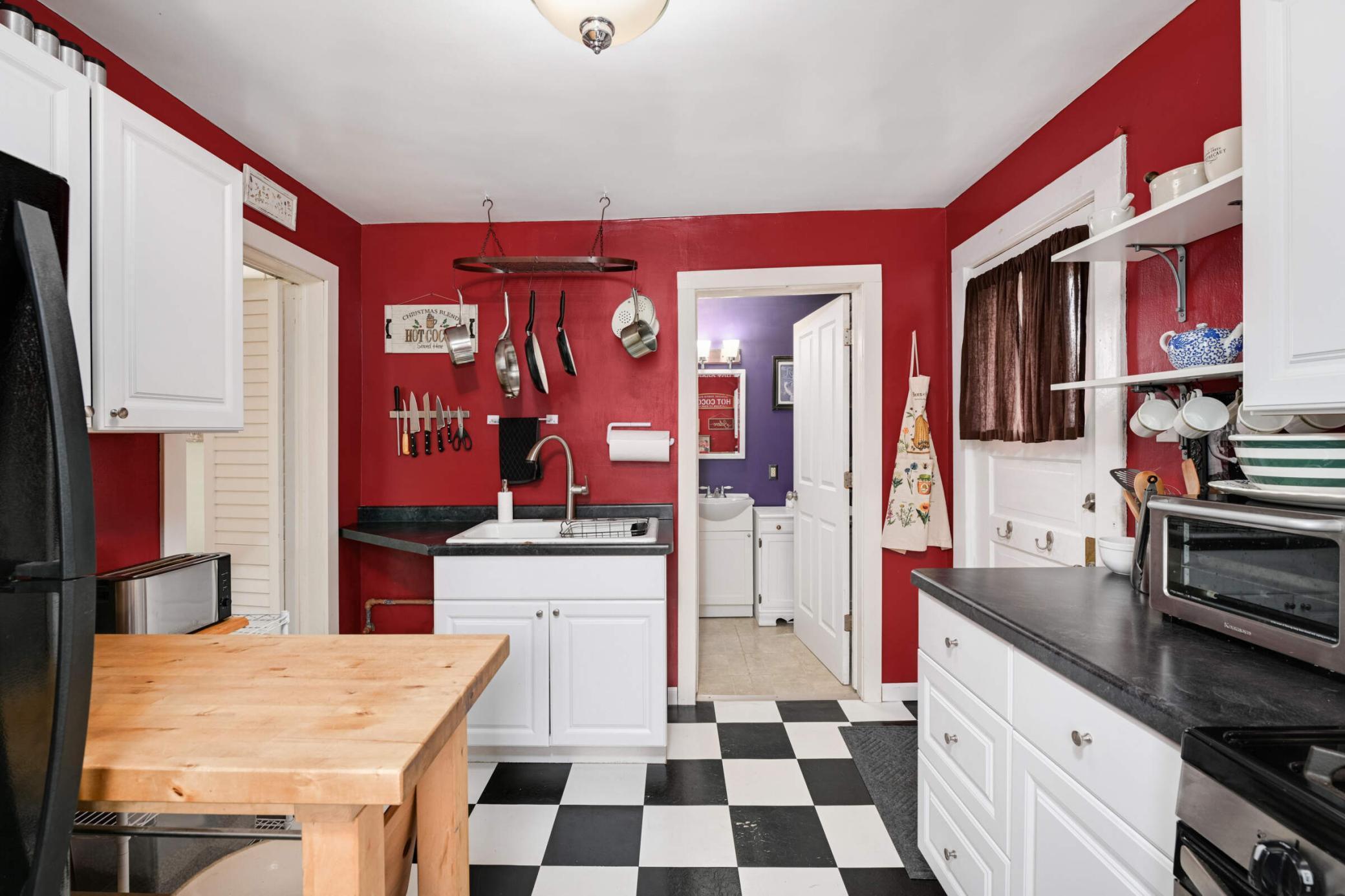 114 Congress Street W