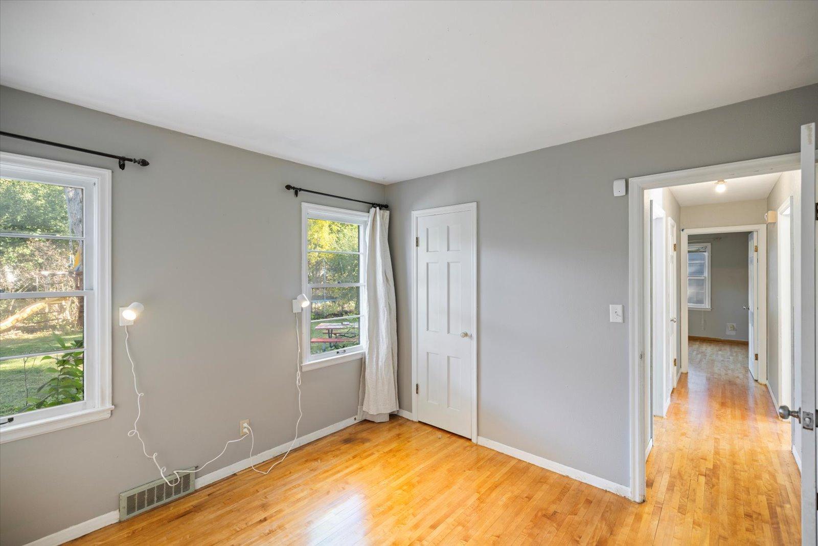 1445 Larpenteur Avenue W