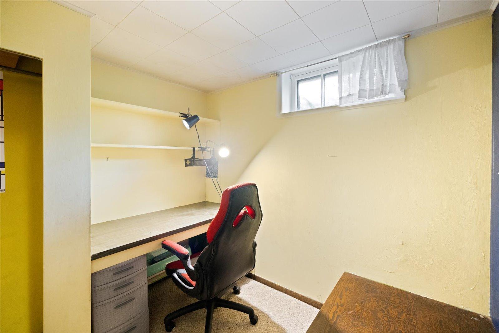 1445 Larpenteur Avenue W